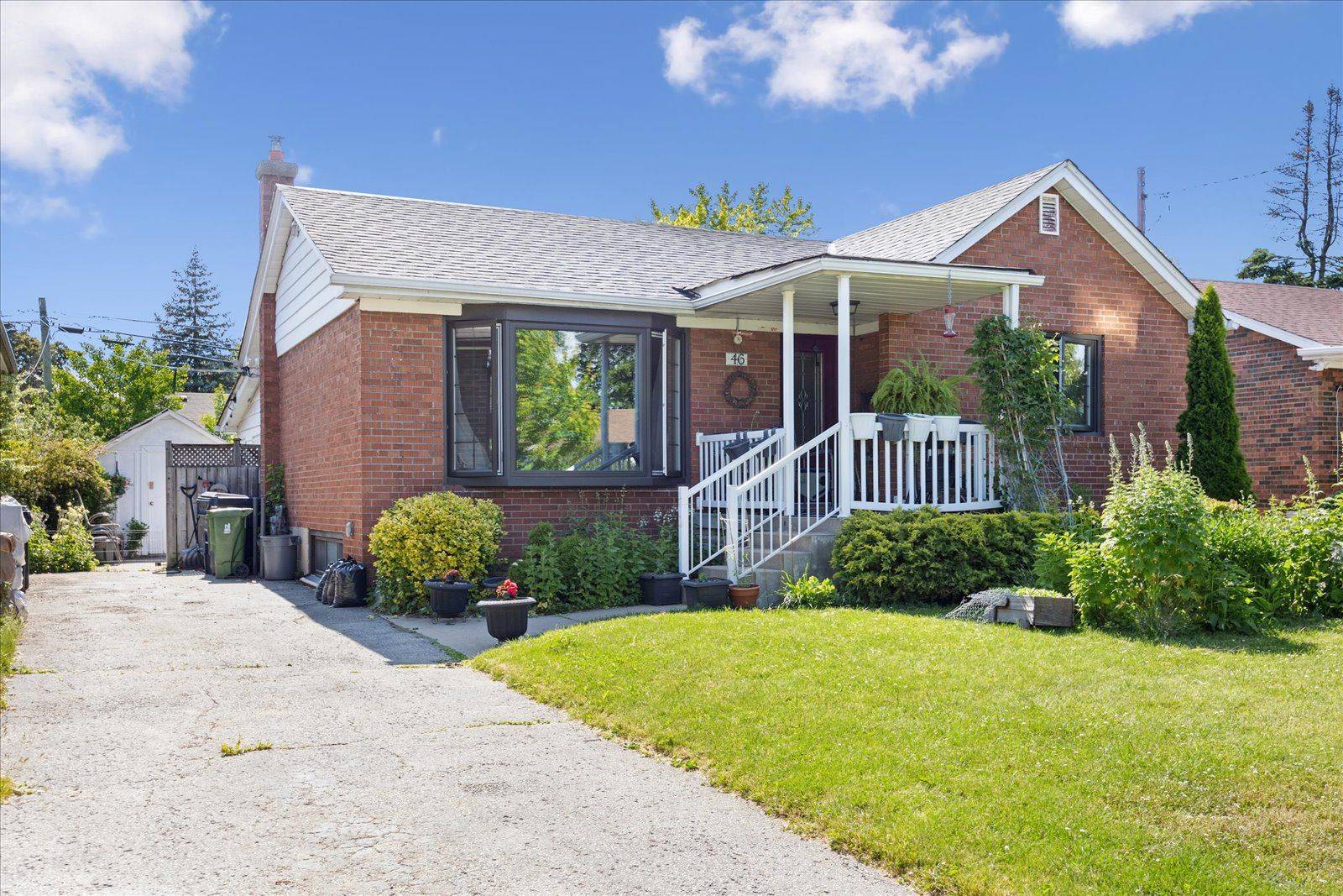 Toronto E04, ON M1R 2X4,46 Ivorwood CRES