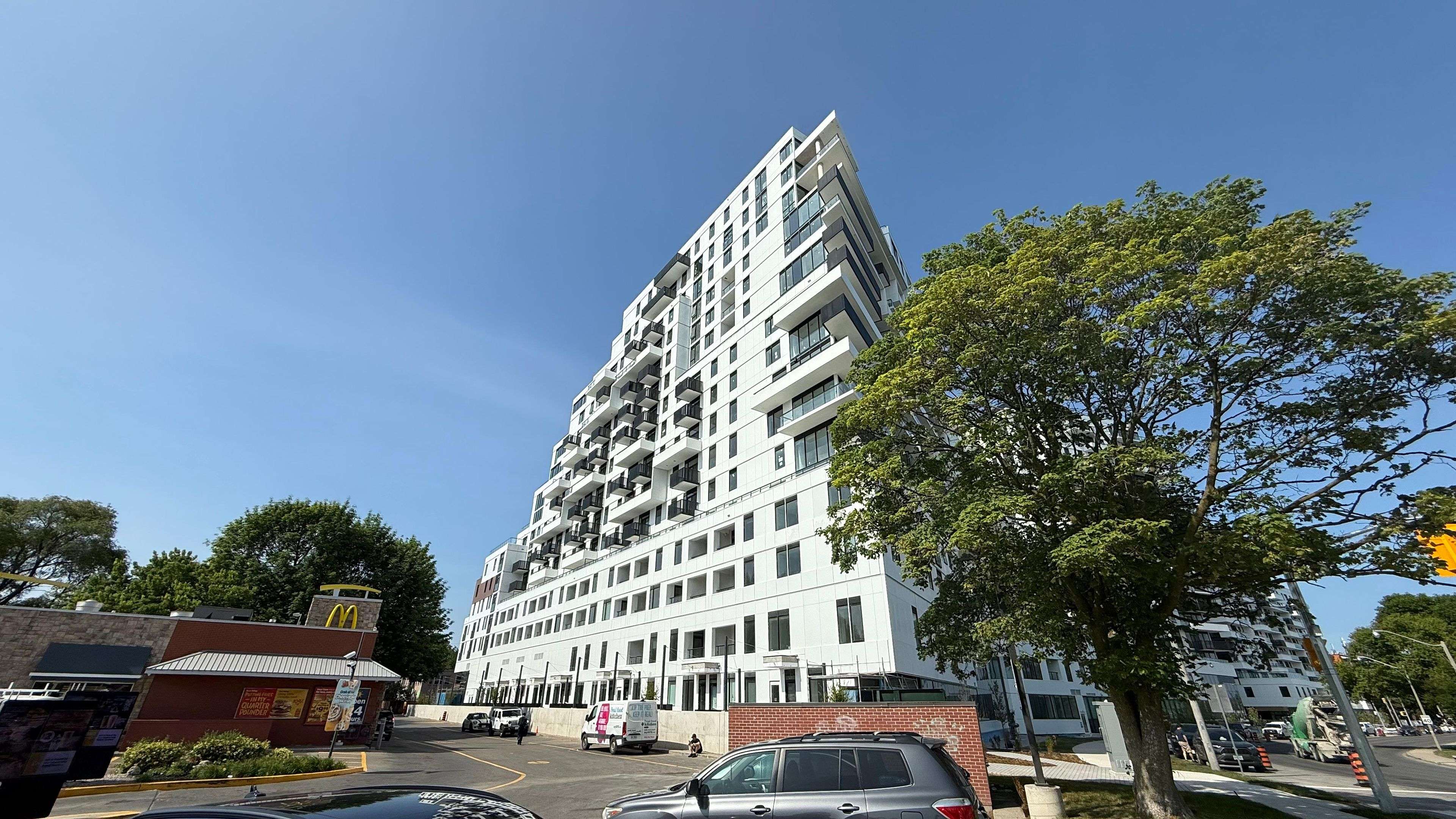 Toronto E02, ON M4L 0B7,1050 Eastern AVE #432