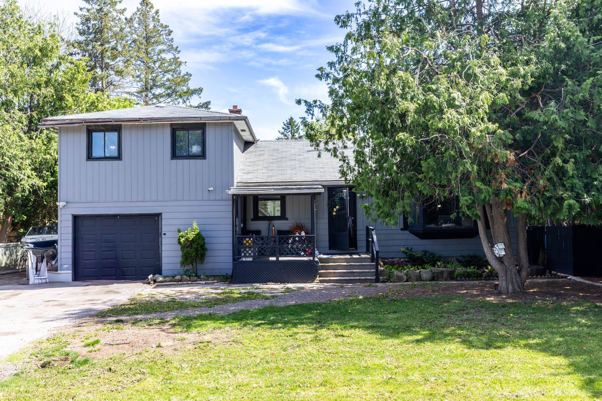 1051 Goshen RD, Innisfil, ON L9S 2B5