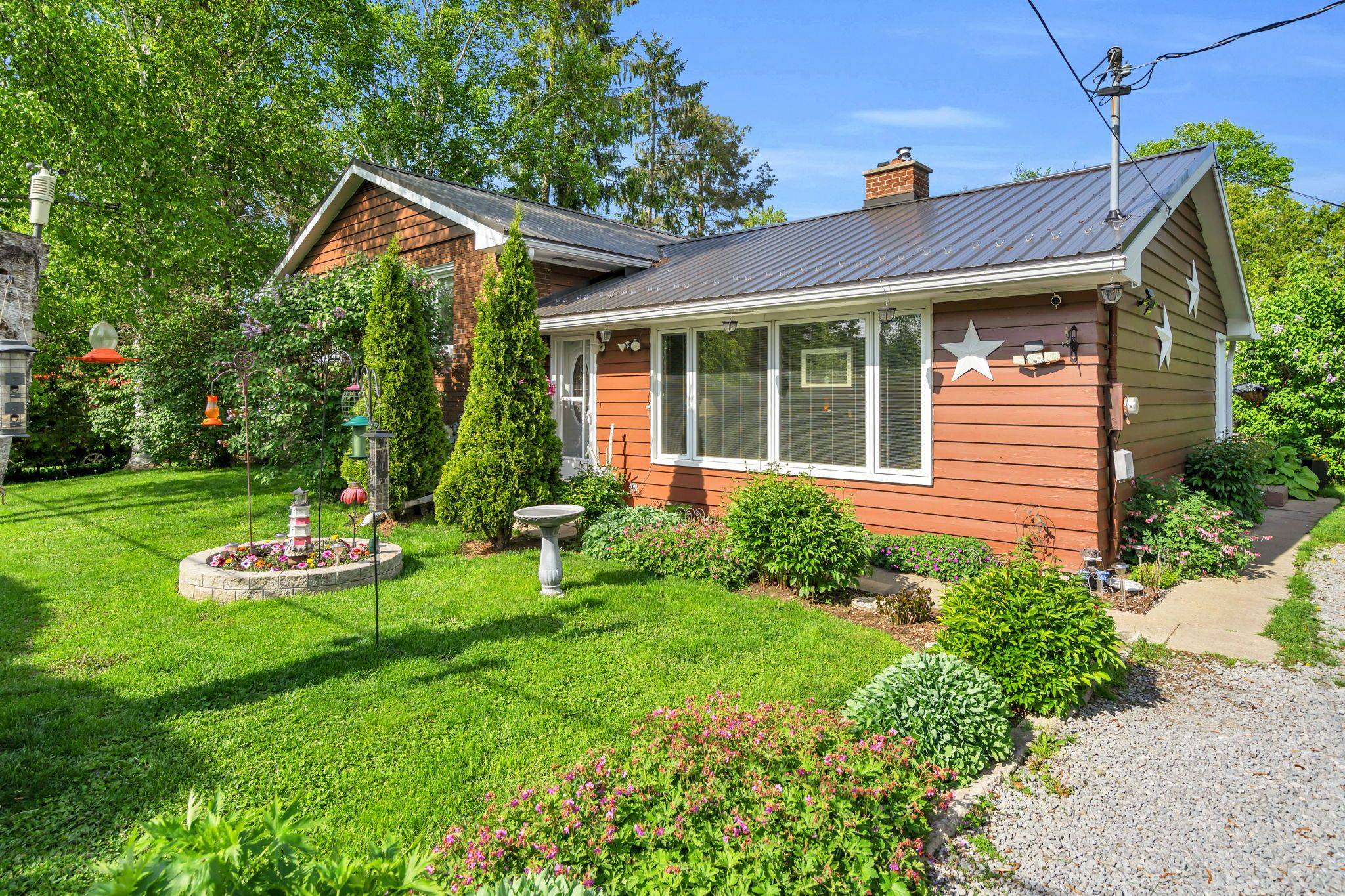 49 Kay AVE, Georgina, ON L0E 1N0