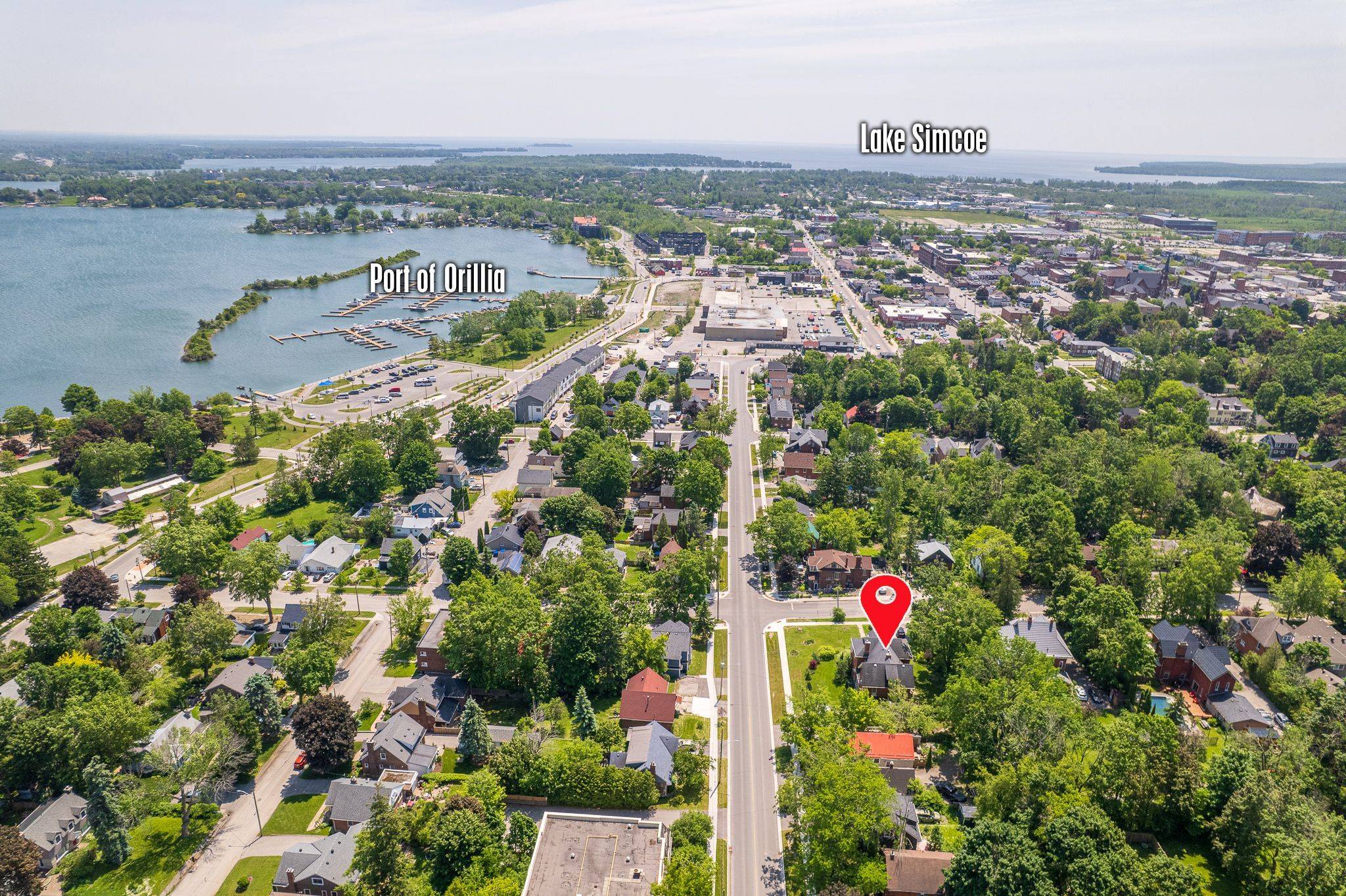 Orillia, ON L3V 1Z2,120 Brant ST E