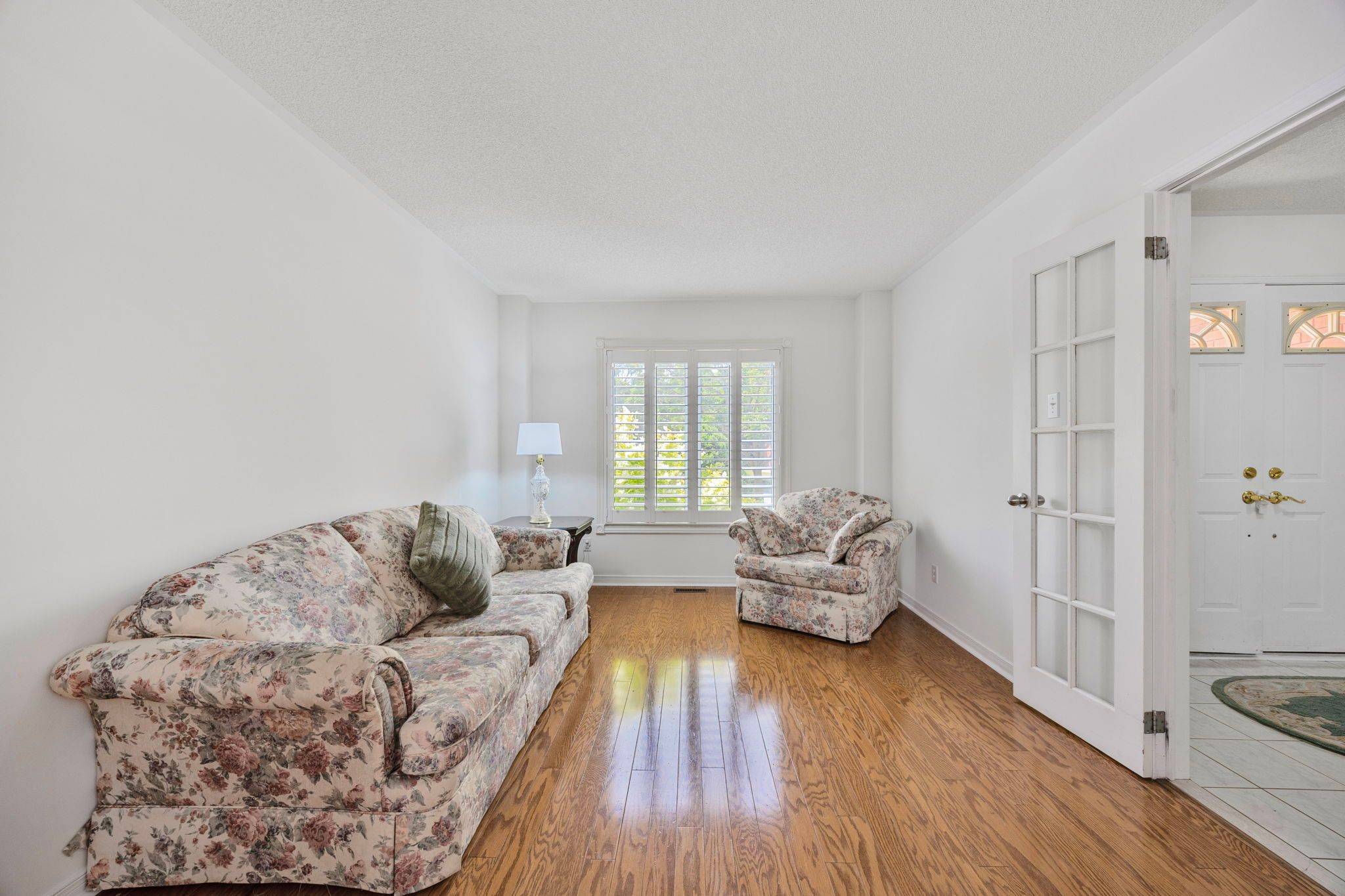 Barrie, ON L4N 6X9,132 James ST