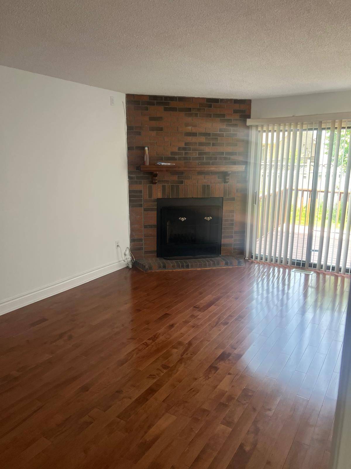 Brampton, ON L6Y 3R4,8 Clydesdale CIR