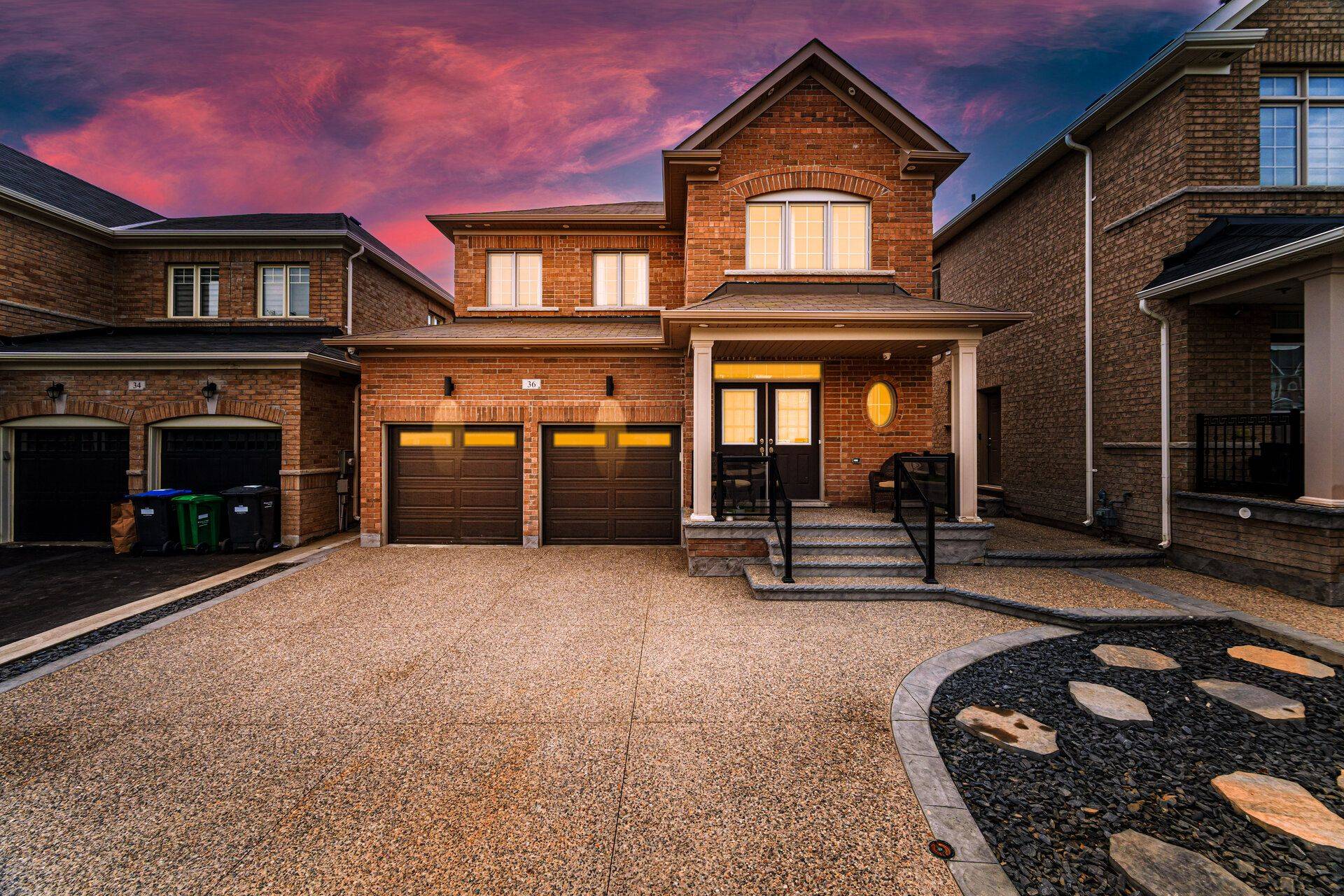 36 Newhouse BLVD, Caledon, ON L7C 4A1