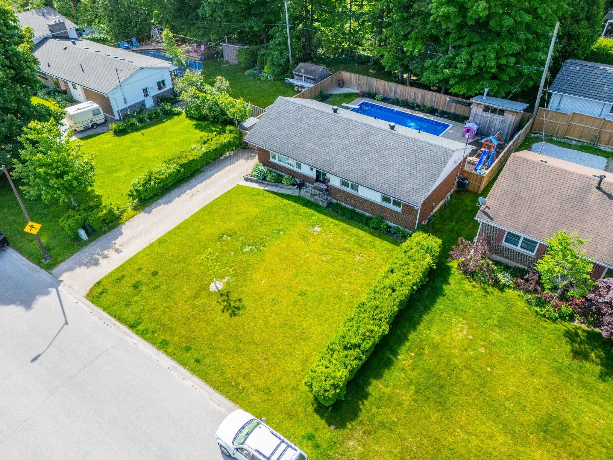 583 6th ST W, Owen Sound, ON N4K 3L2