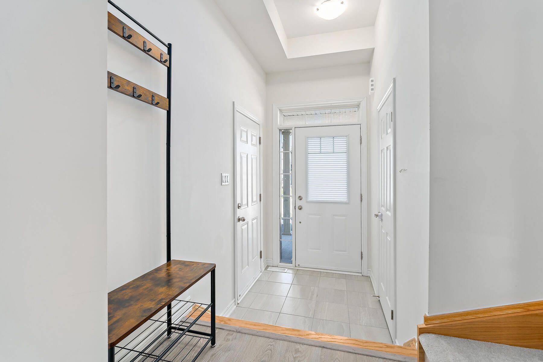 Centre Wellington, ON N1M 0J5,196 Elliot AVE W