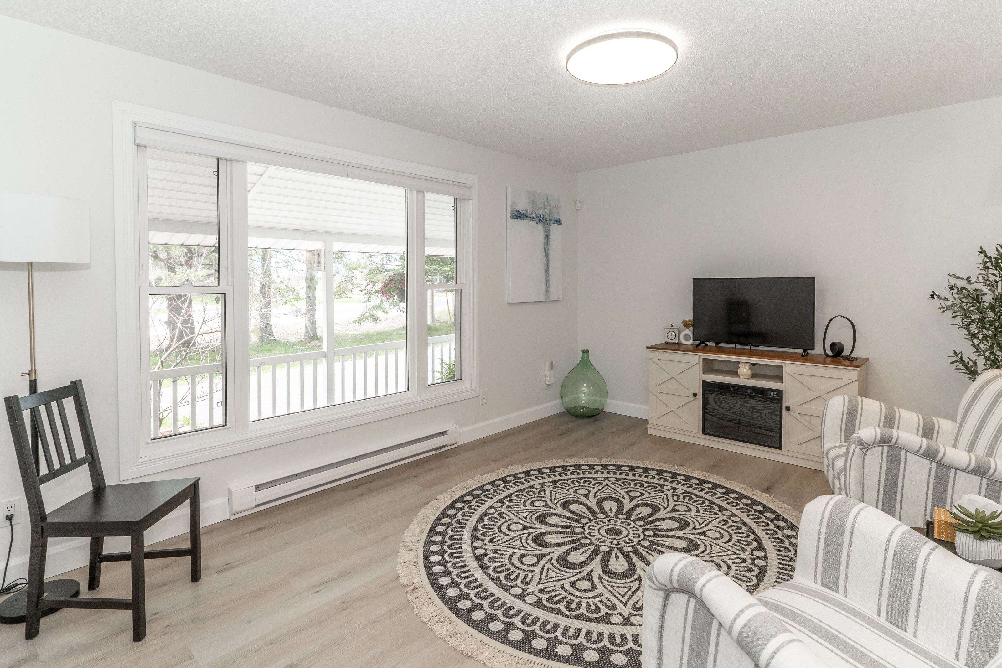 Huntsville, ON P1H 1L7,209 Ravensglen DR