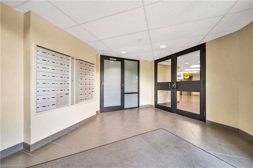 Kitchener, ON N2A 4N4,50 Bryan CT #101