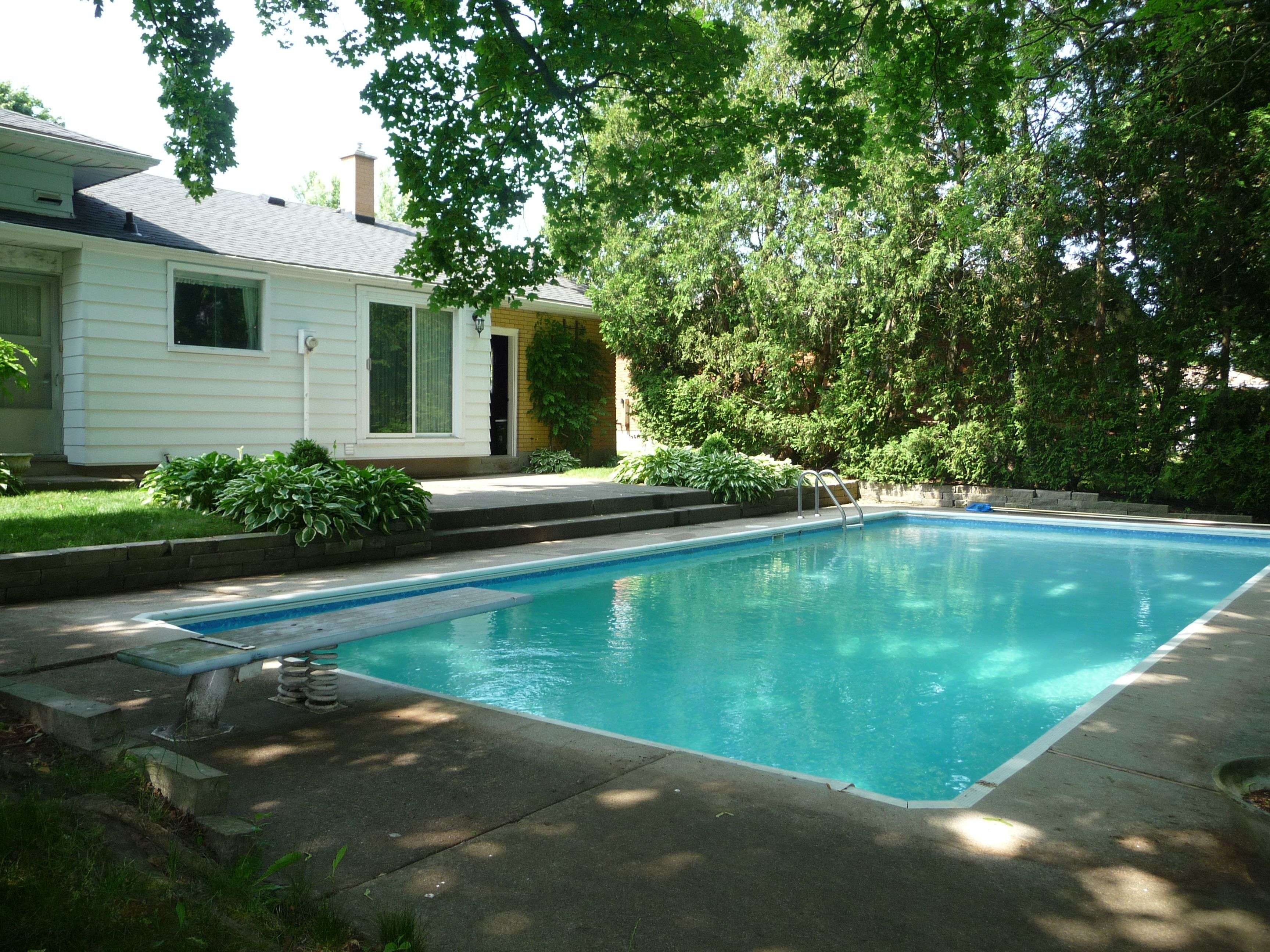 London North, ON N5X 1S4,948 Dalkeith AVE