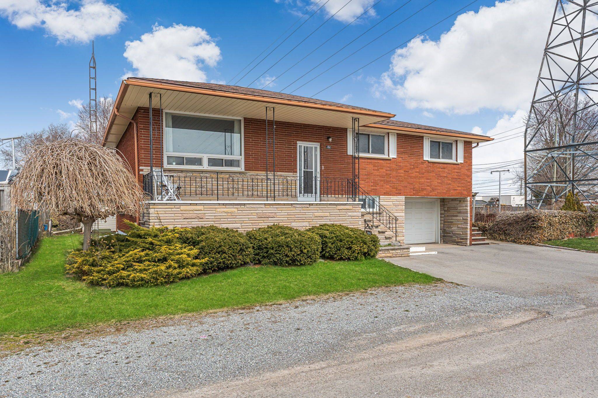 Port Colborne, ON L3K 1M9,190 Christmas ST