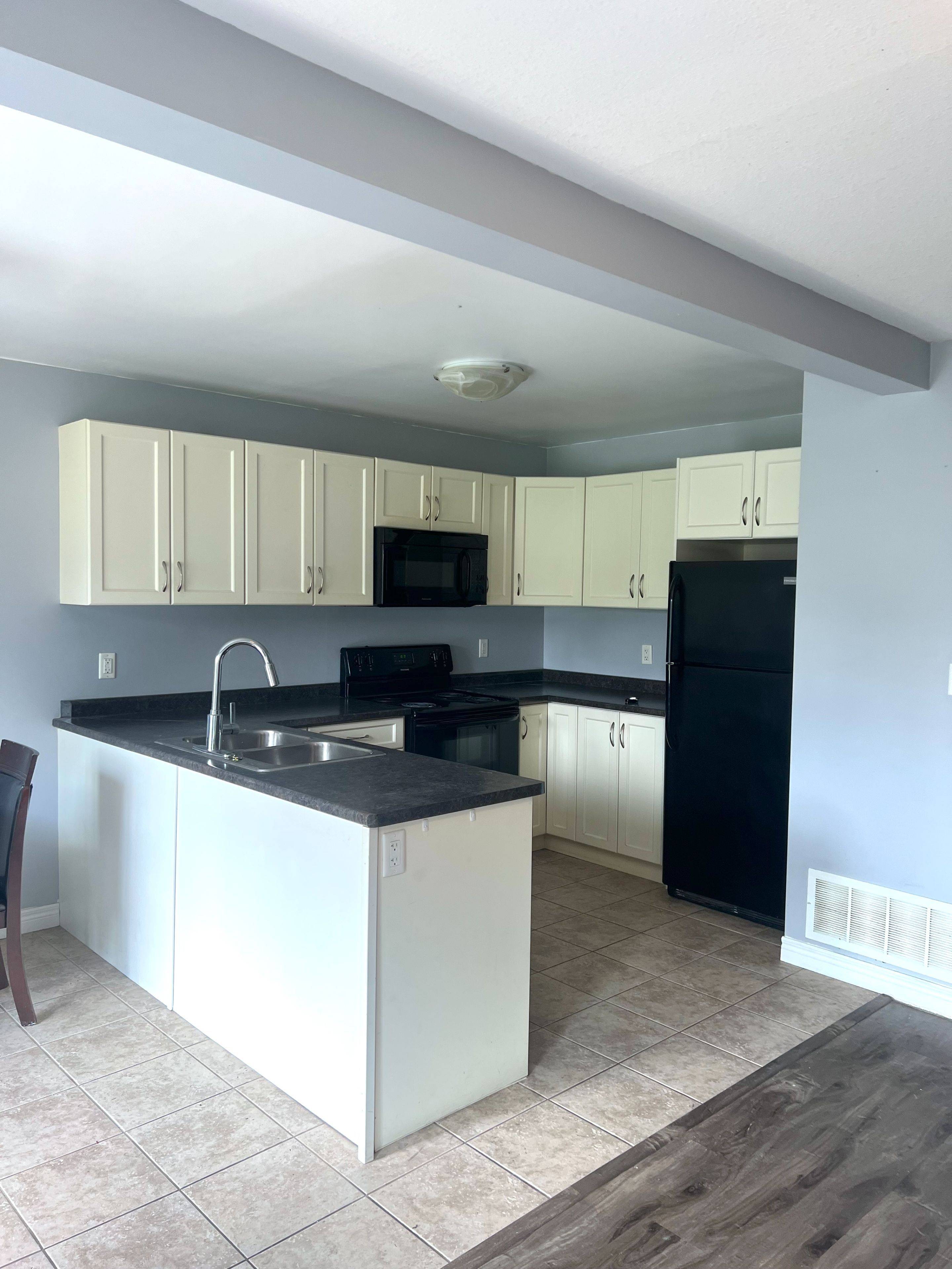 Hamilton, ON L8H 3A5,62 Vansitmart AVE