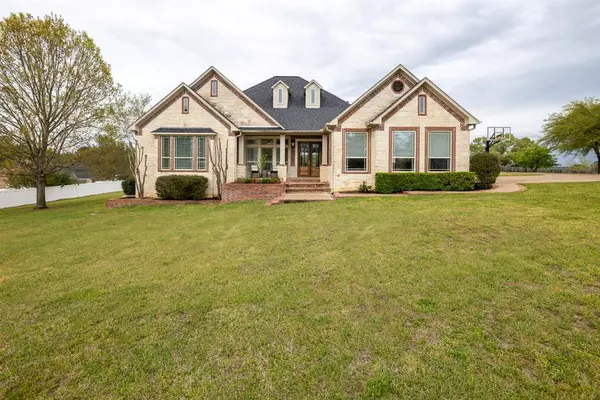 10012 County Road 1230,  Flint,  TX 75762