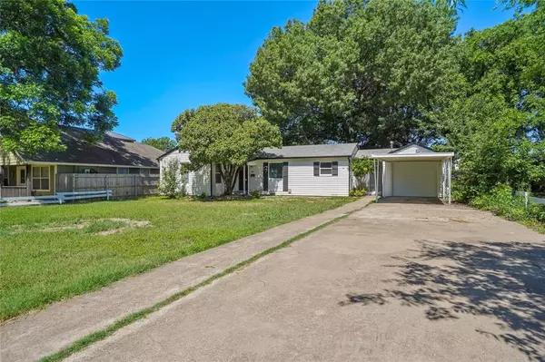 303 Dunn Street, Waxahachie, TX 75165