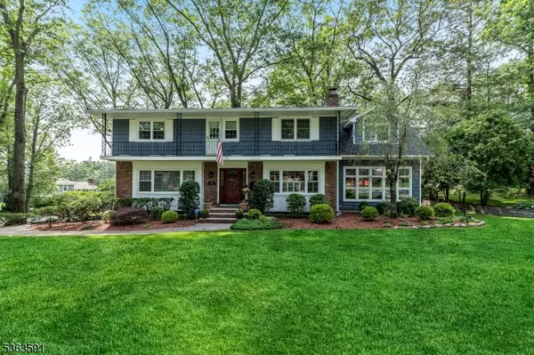 119 Buckingham Dr, Ramsey Boro, NJ 07446