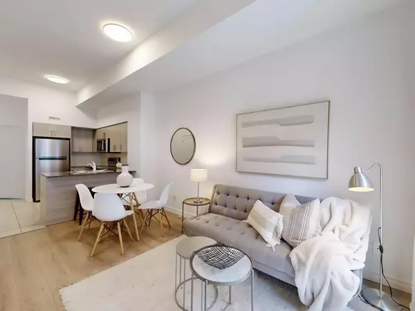 21 Ruttan ST #TH132,  Toronto C01,  ON M6P 0A1