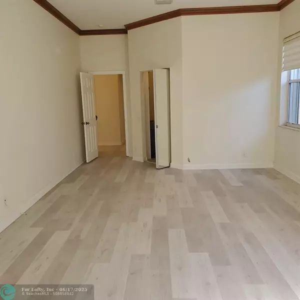 Weston, FL 33327,1002 Lavender Cir