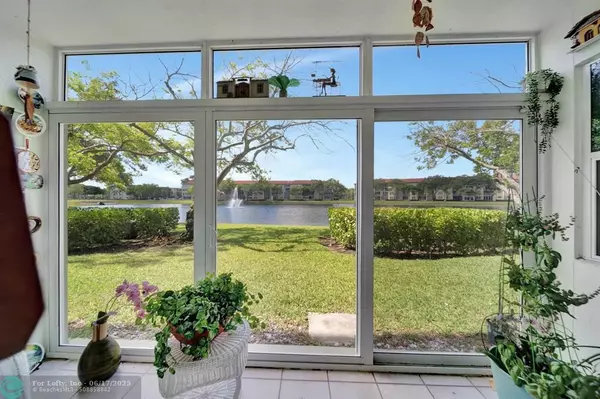 Pembroke Pines, FL 33027,12900 SW 13th St #113-E