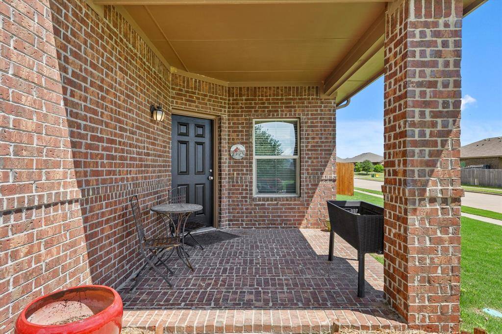 Krum, TX 76249,5129 Meadow Lane