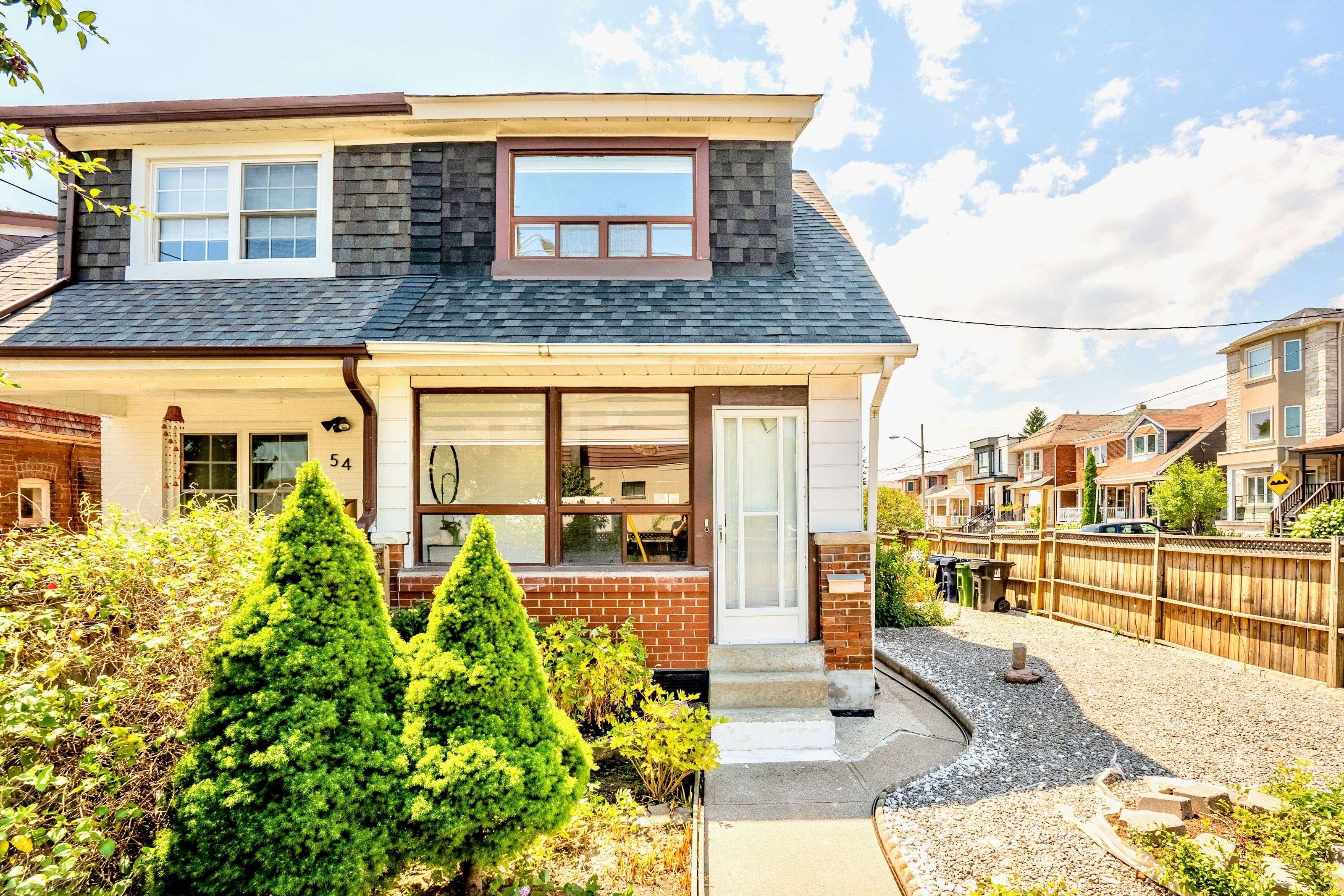 56 Blandford ST, Toronto C03, ON M6E 3A7
