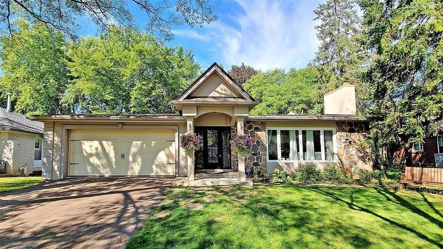 9 Denver CRES, Toronto C15, ON M2J 1G6