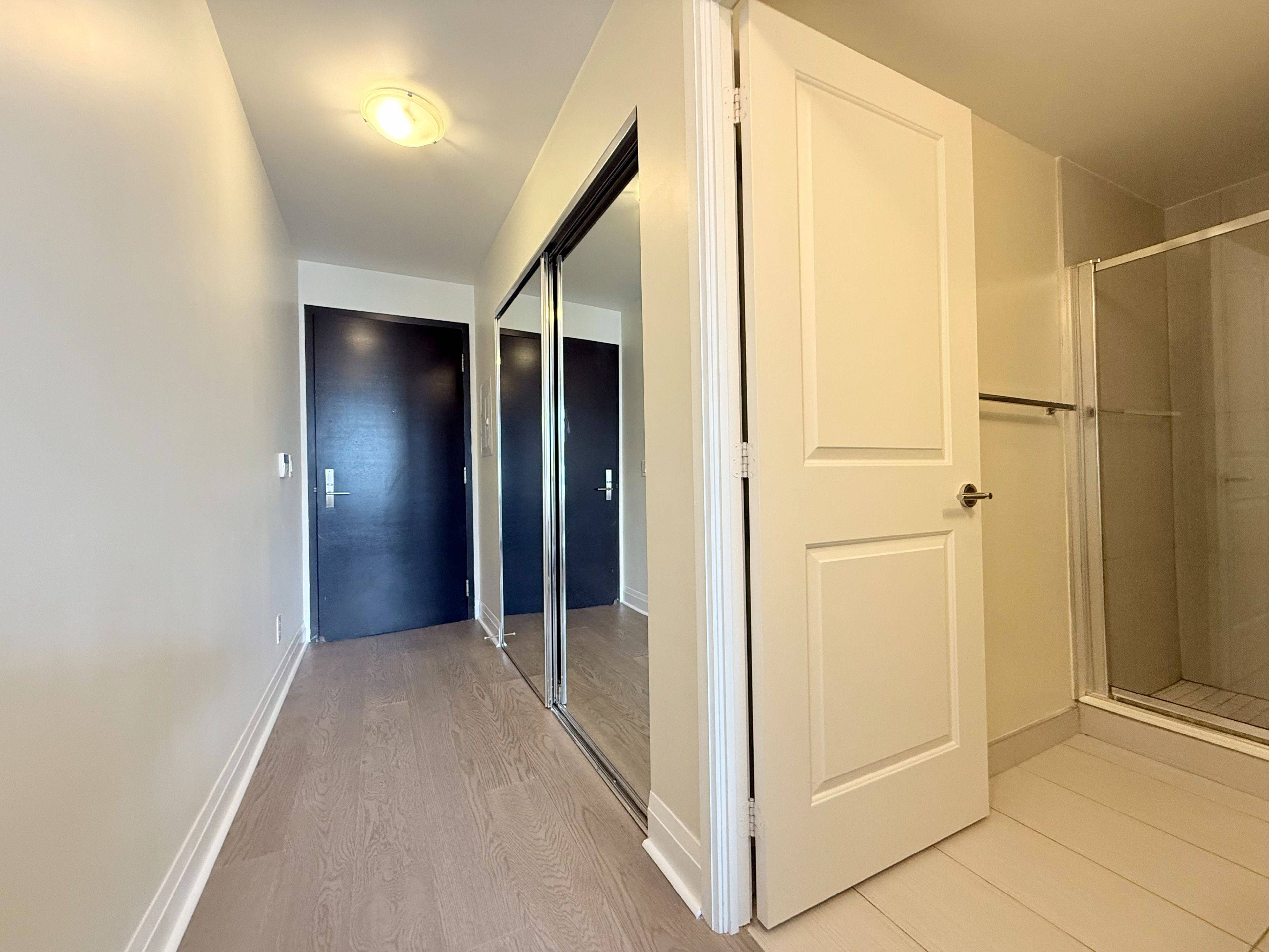 Toronto C01, ON M5S 0A6,65 St Mary ST #3010