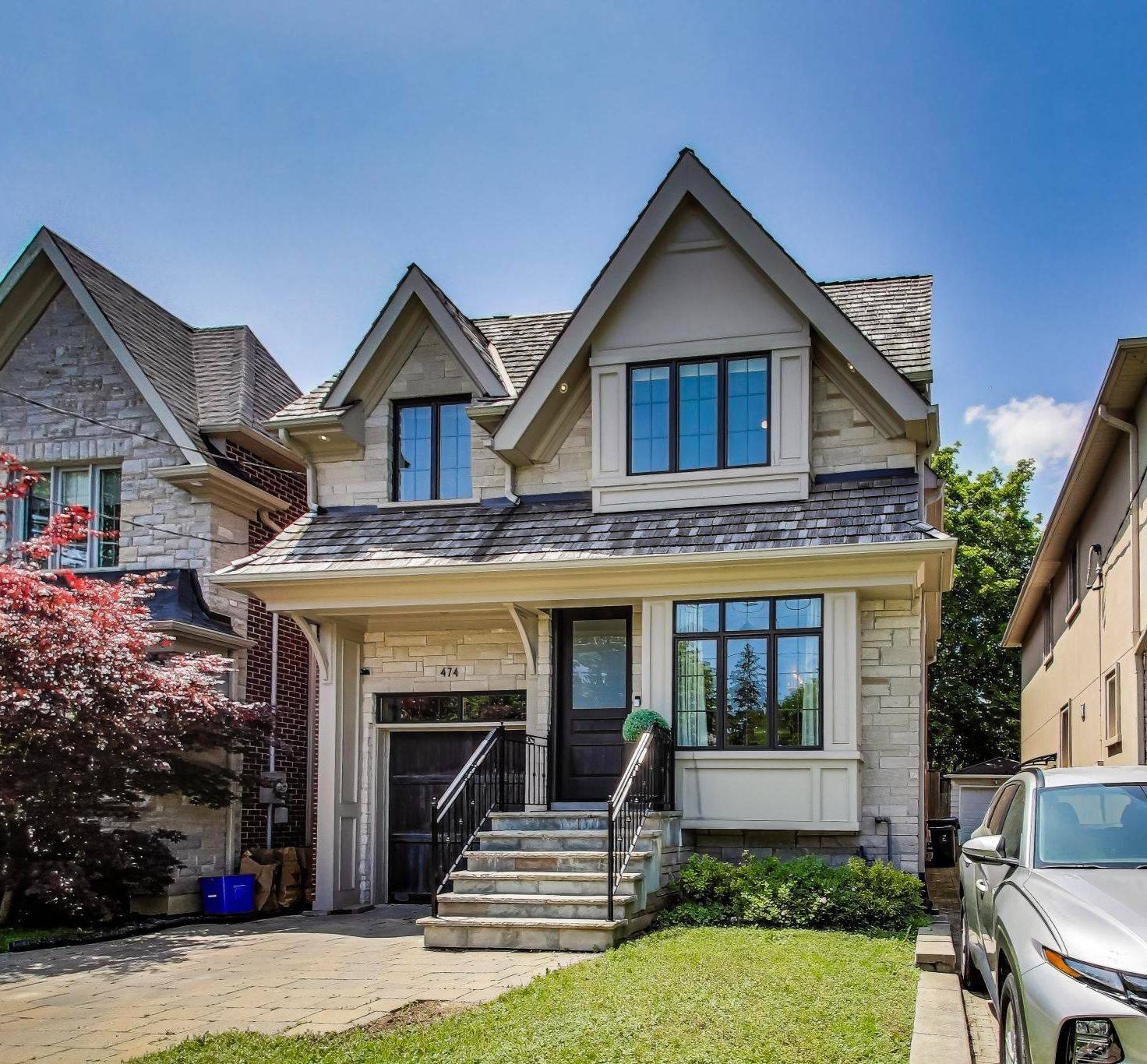 Toronto C11, ON M4G 1K8,474 Sutherland DR