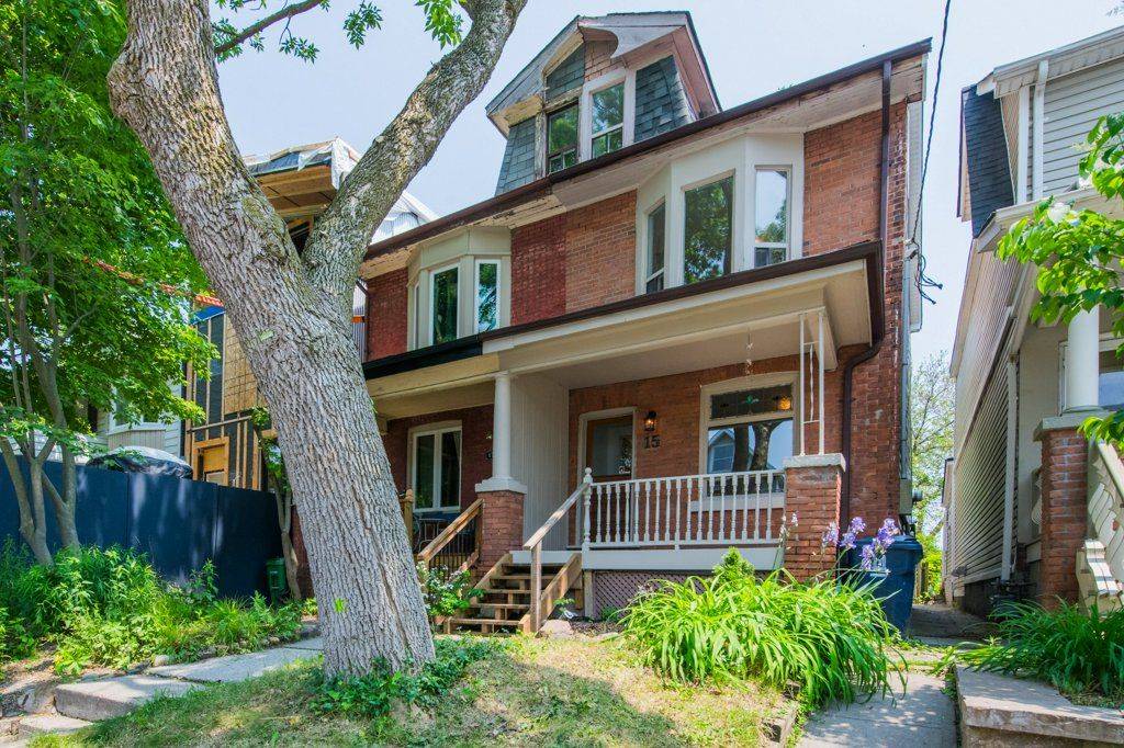 15 Seymour AVE, Toronto E01, ON M4J 3T3