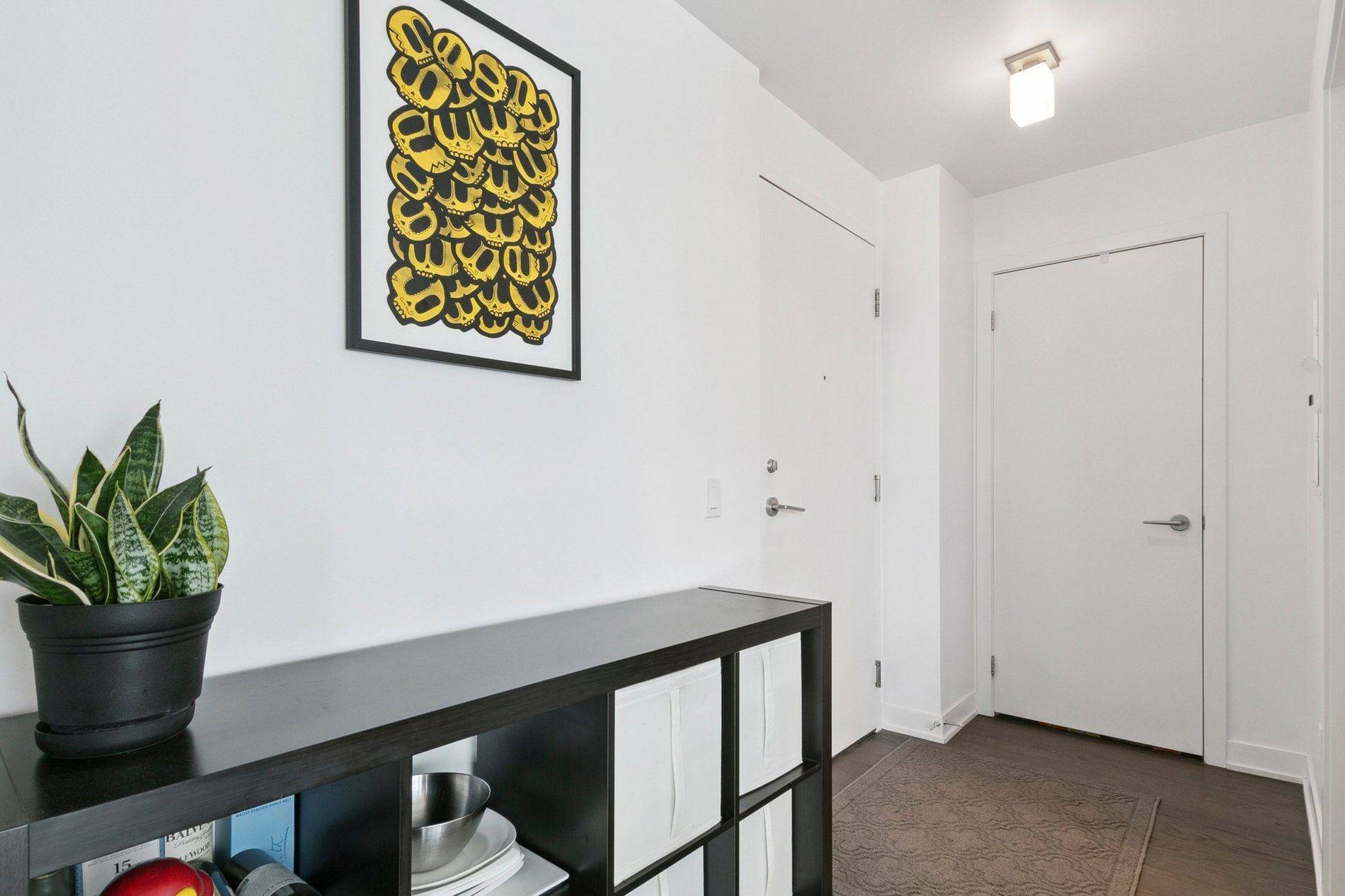 Toronto E01, ON M4M 1S2,1201 Dundas ST E #808