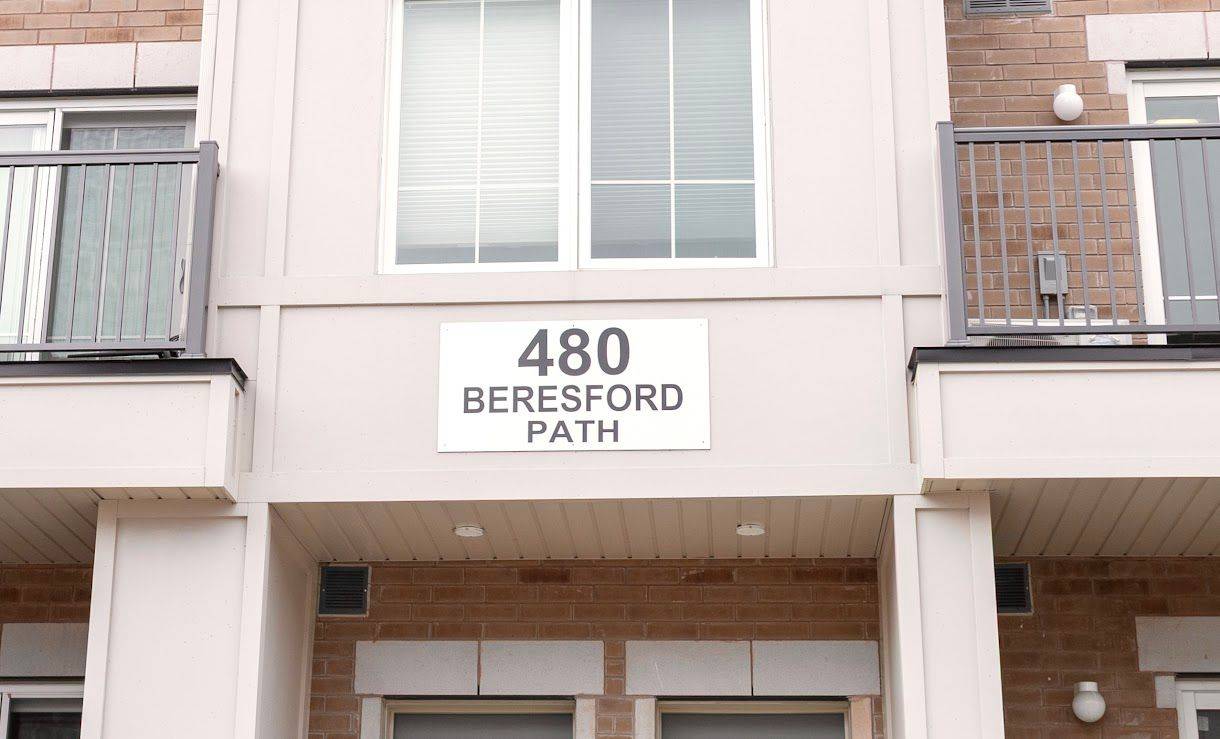 Oshawa, ON L1H 0B2,480 Beresford PATH #8