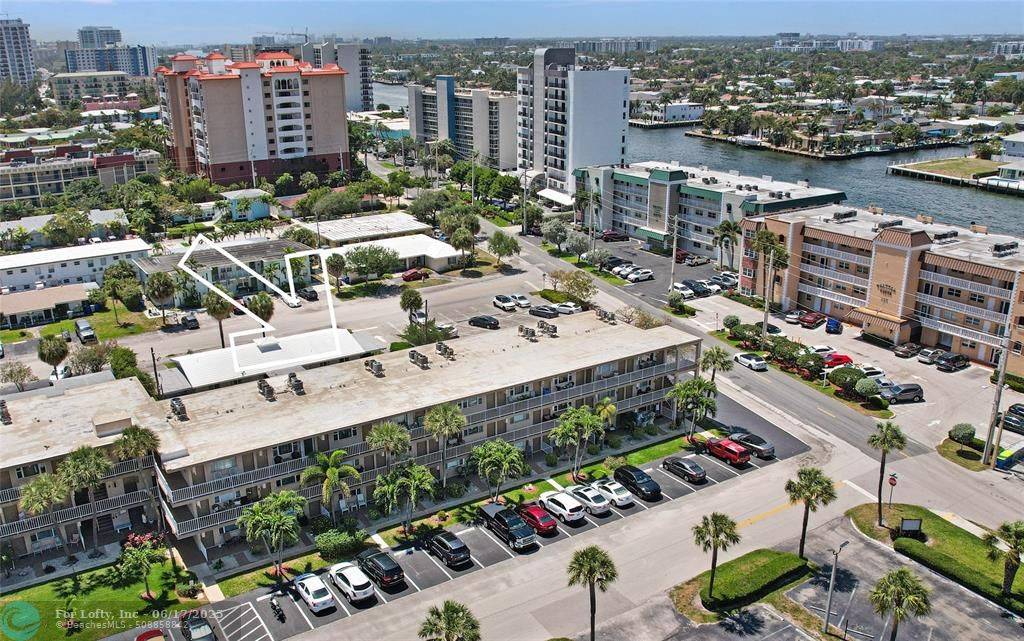 Pompano Beach, FL 33062,3200 NE 7th Ct  #308C