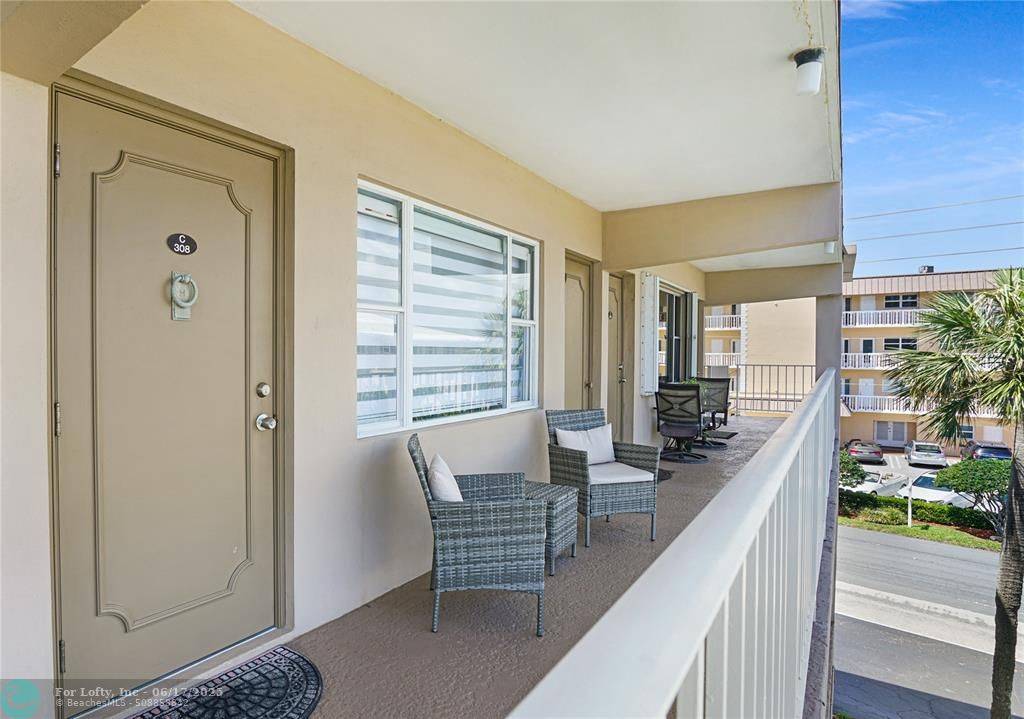 Pompano Beach, FL 33062,3200 NE 7th Ct  #308C