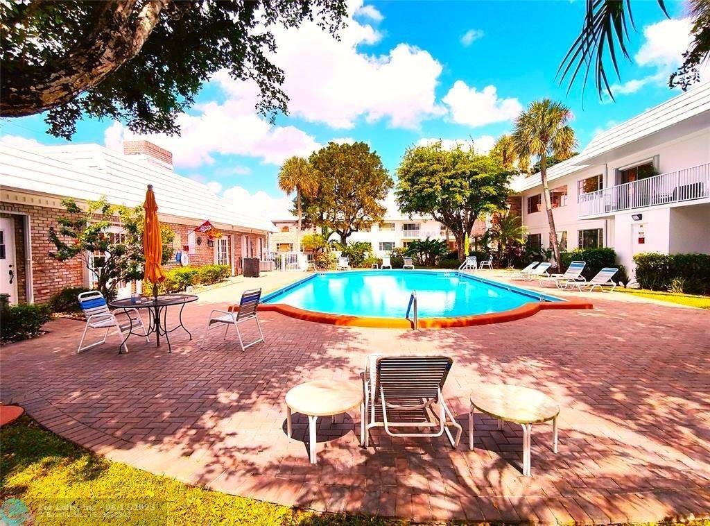 418 S Cypress Rd #104, Pompano Beach, FL 33060