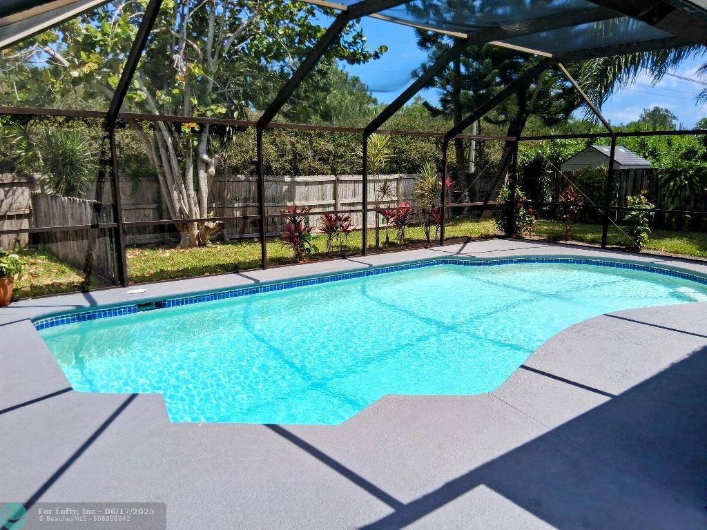 Stuart, FL 34997,1963 SE Washington St