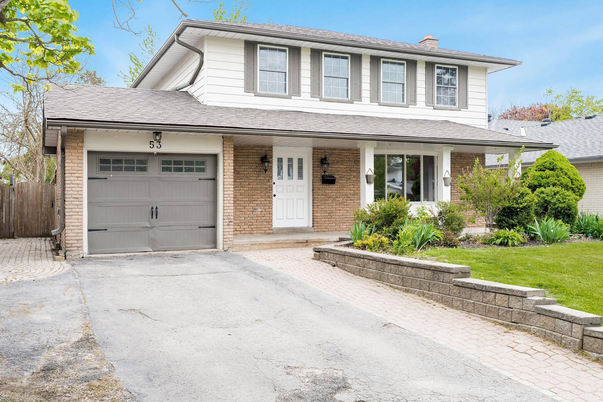 Barrie, ON L4M 4P4,53 Varden AVE