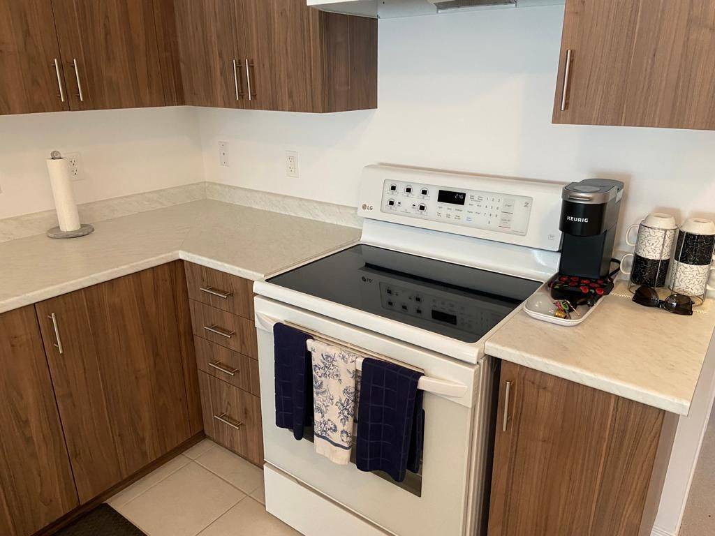 Orillia, ON L3V 8K7,102 Isabella DR