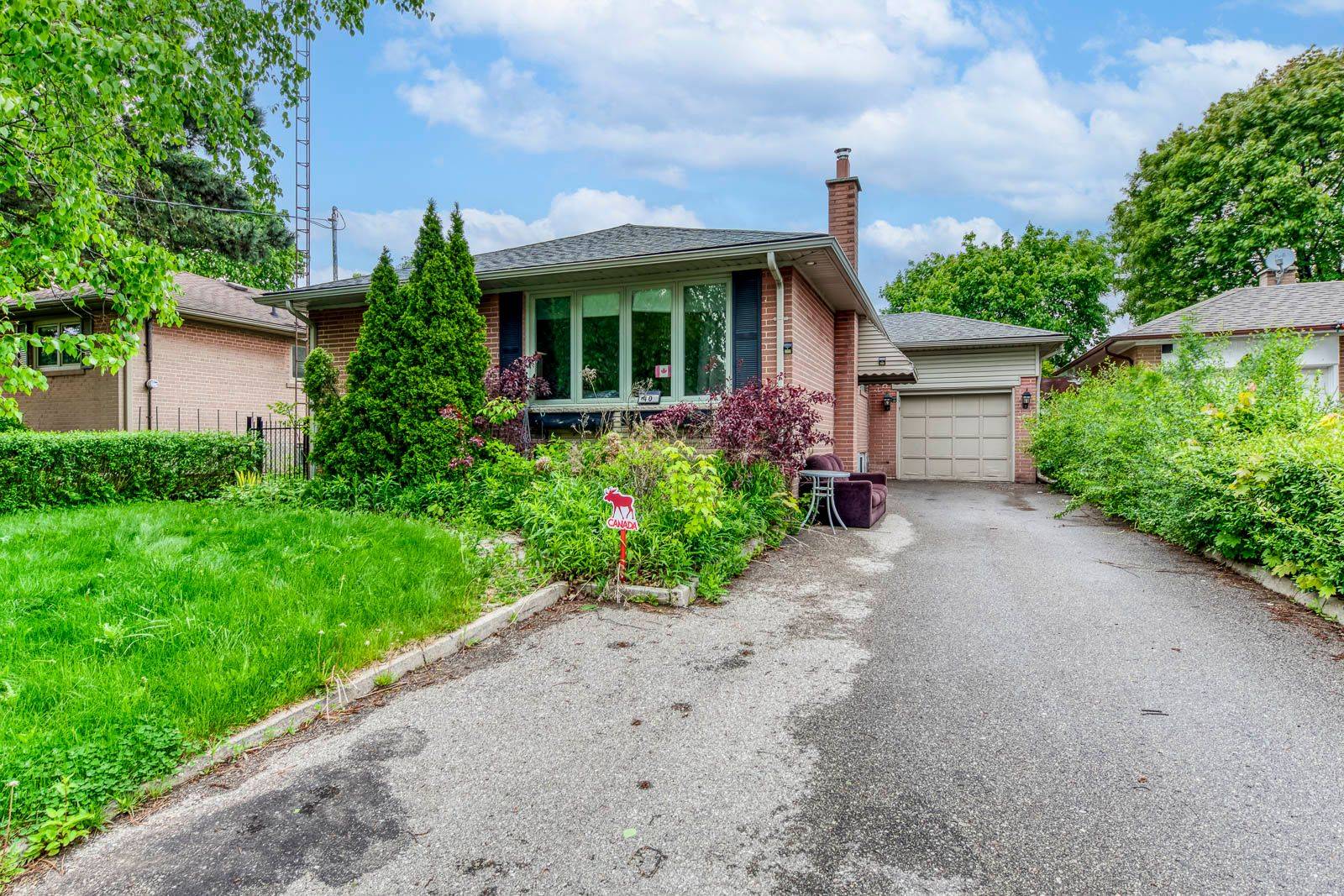 40 Fletcher PL, Toronto W09, ON M9R 1K6