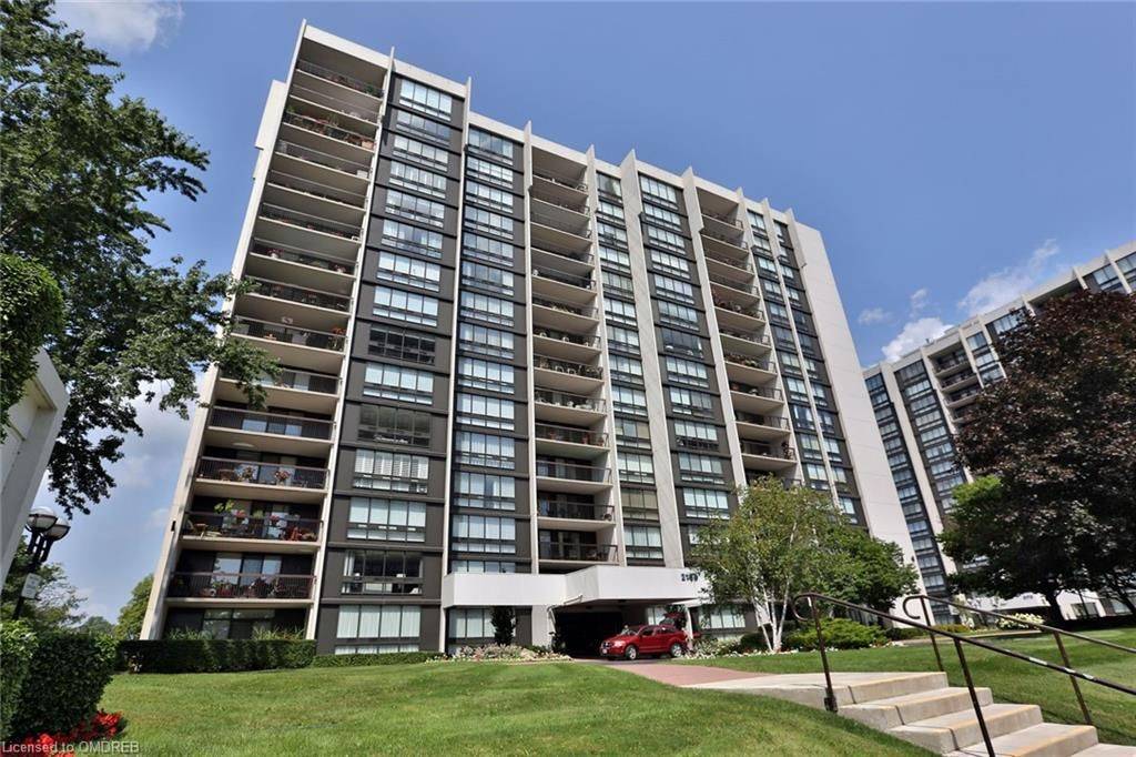 2185 Marine DR #203, Oakville, ON L6L 5L6