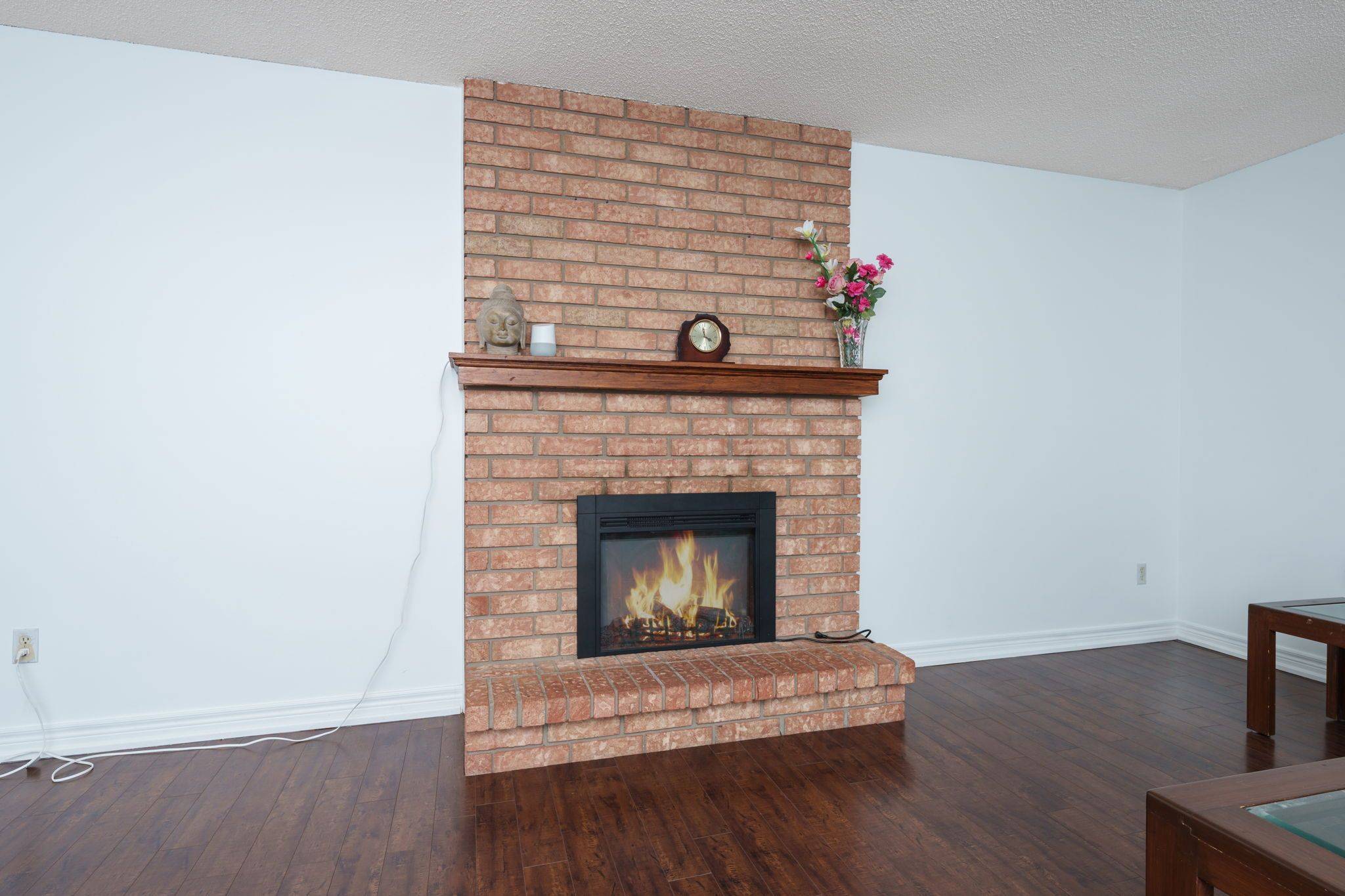 Brampton, ON L6V 4E4,18 Alabaster DR