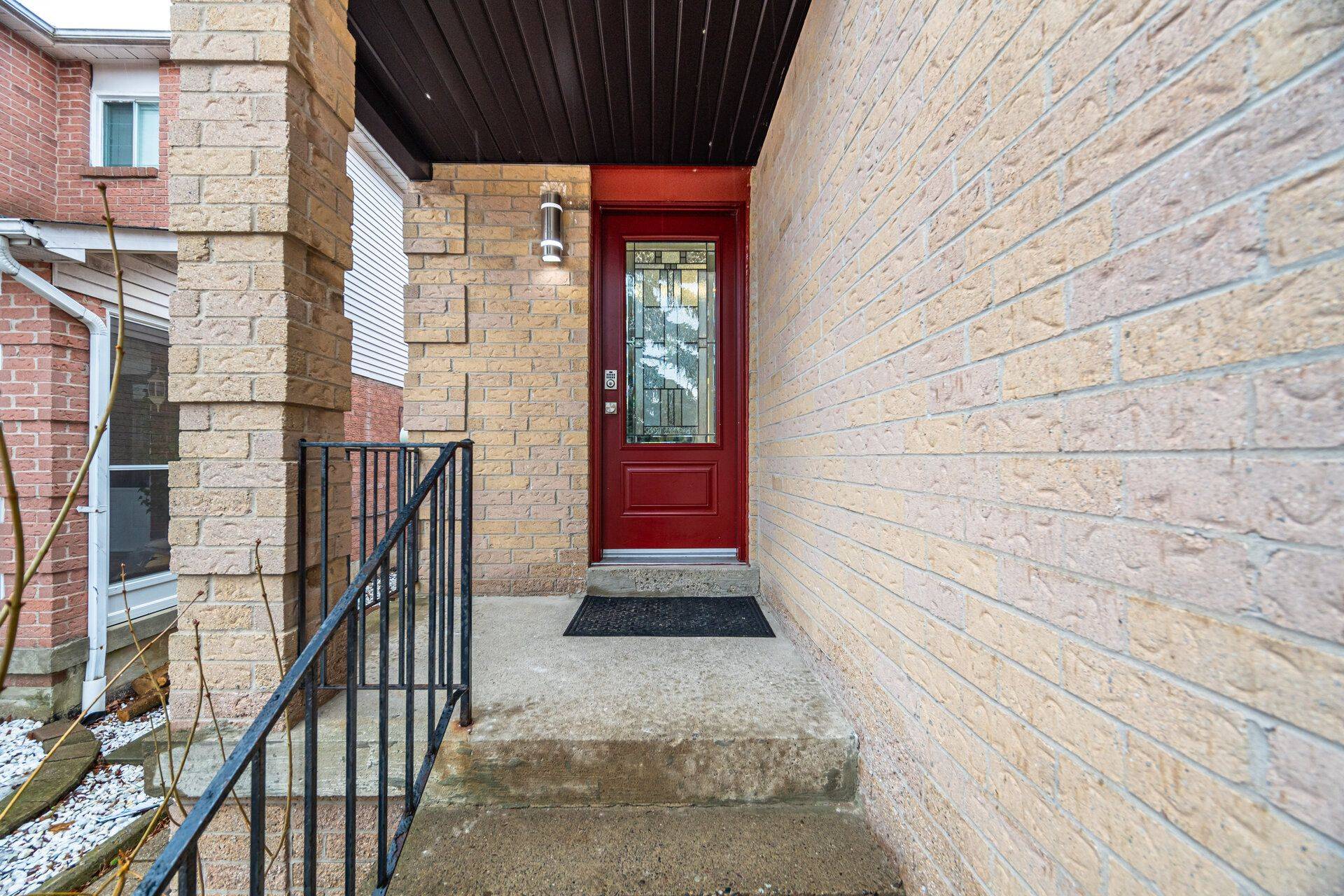 Mississauga, ON L5R 2B2,4354 Waterford CRES