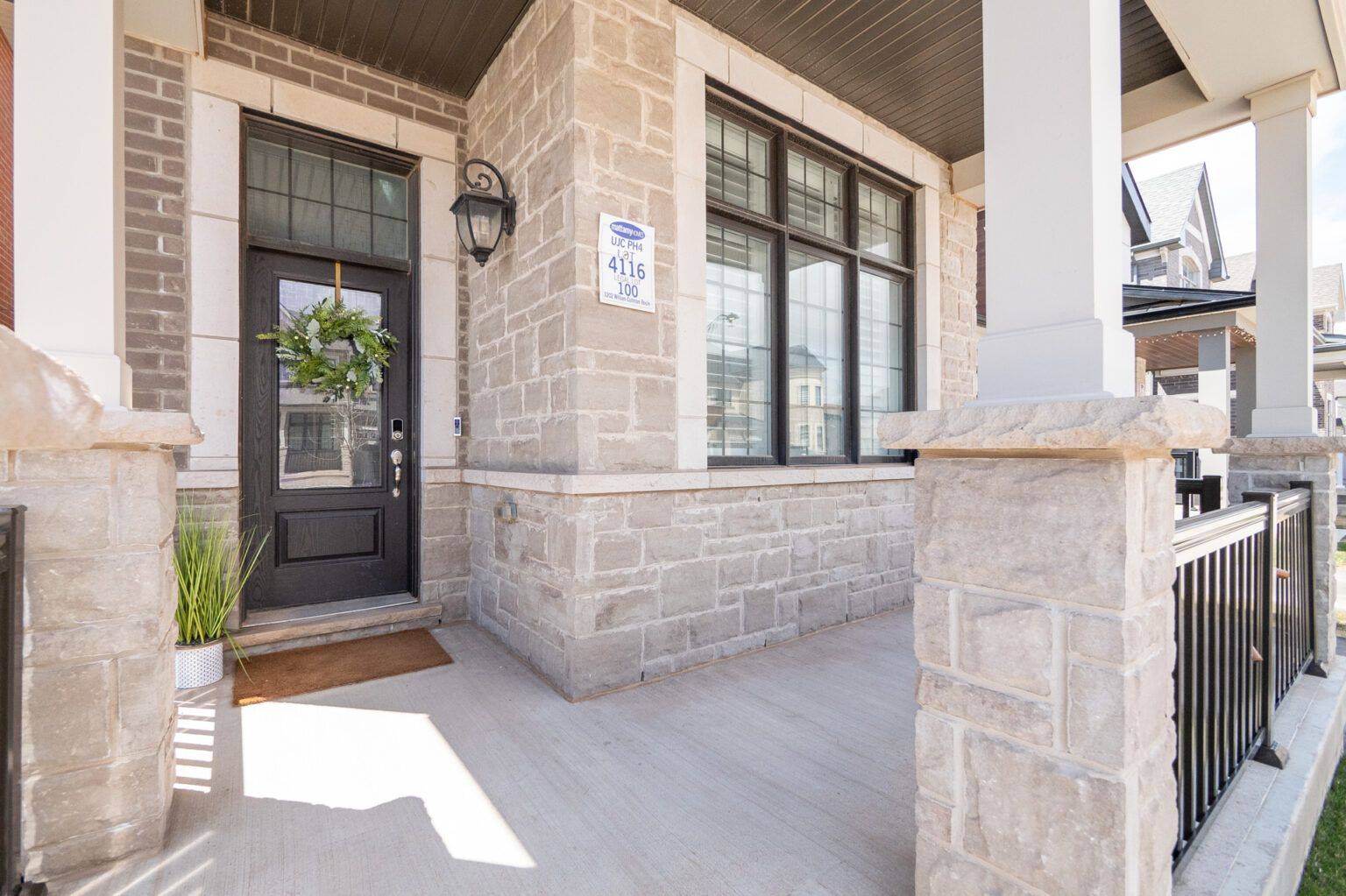 Oakville, ON L6H 7X3,3202 William Cutmore BLVD