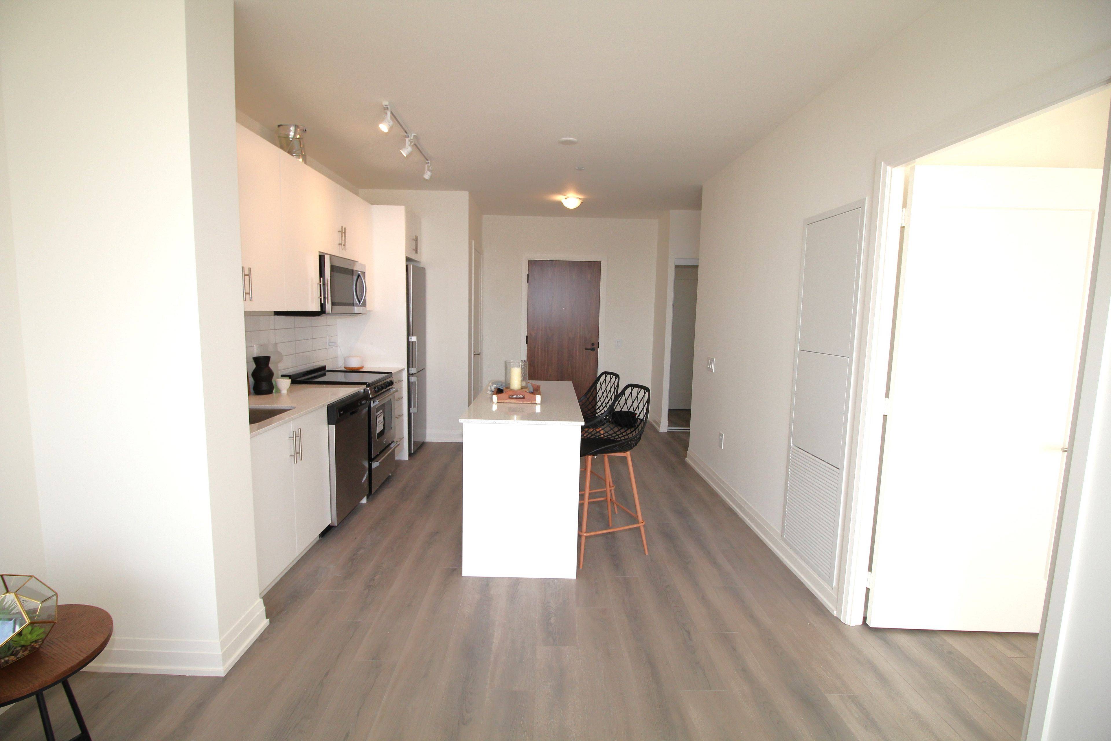 Oakville, ON L6M 4M2,509 Dundas ST W #223