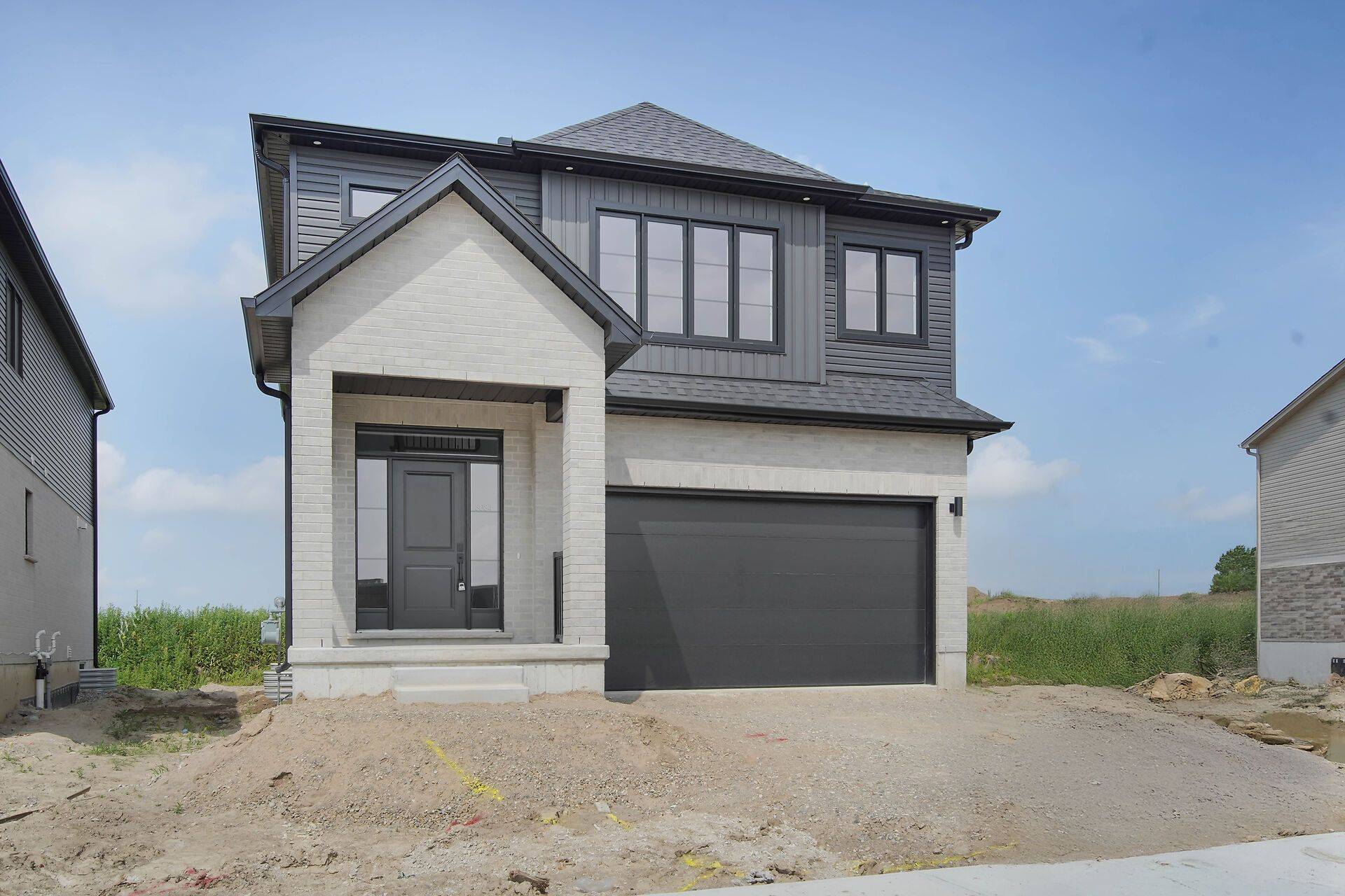 3084 Buroak DR, London North, ON N6G 3M1