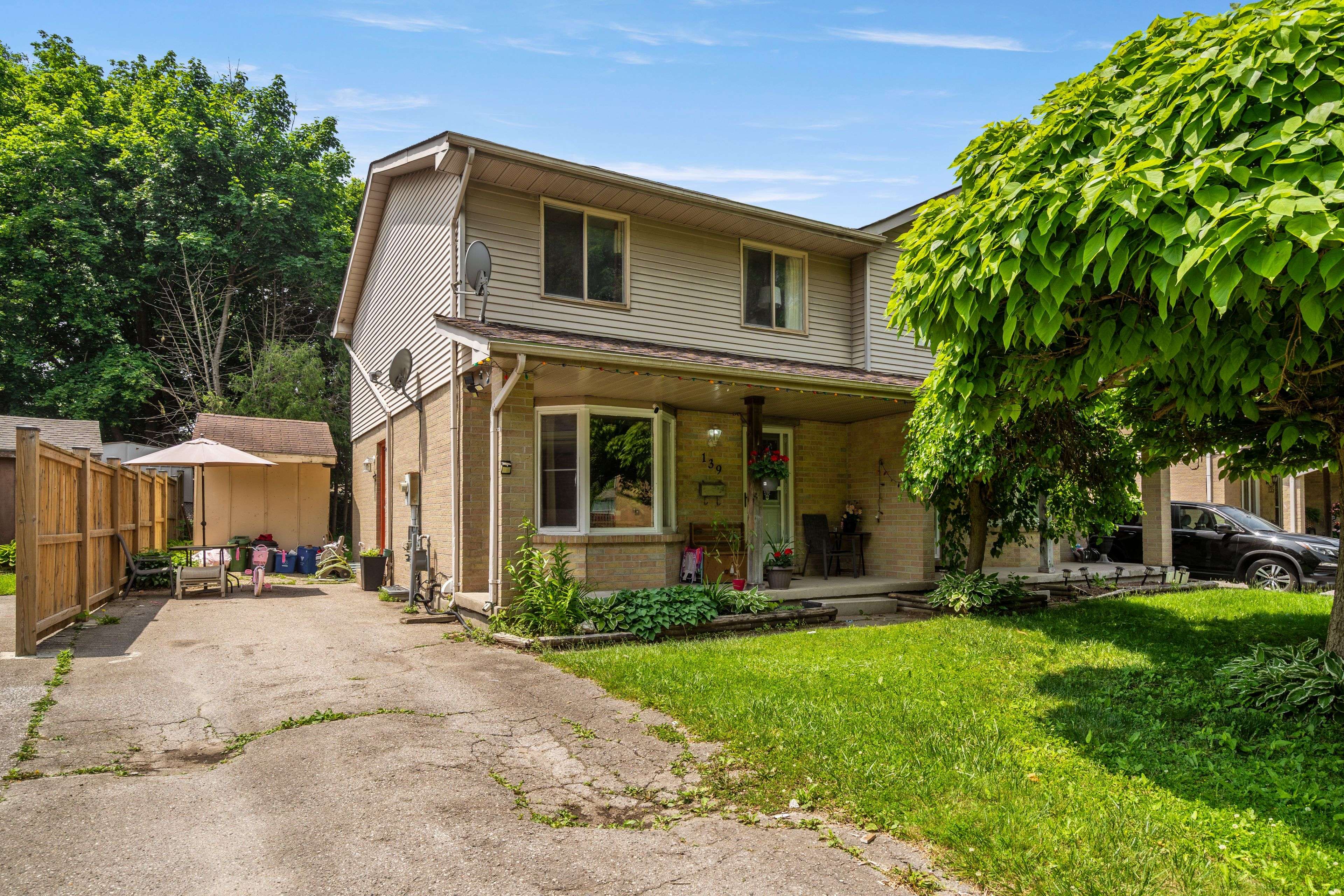 139 Kimberley AVE, London South, ON N5Z 4Z2