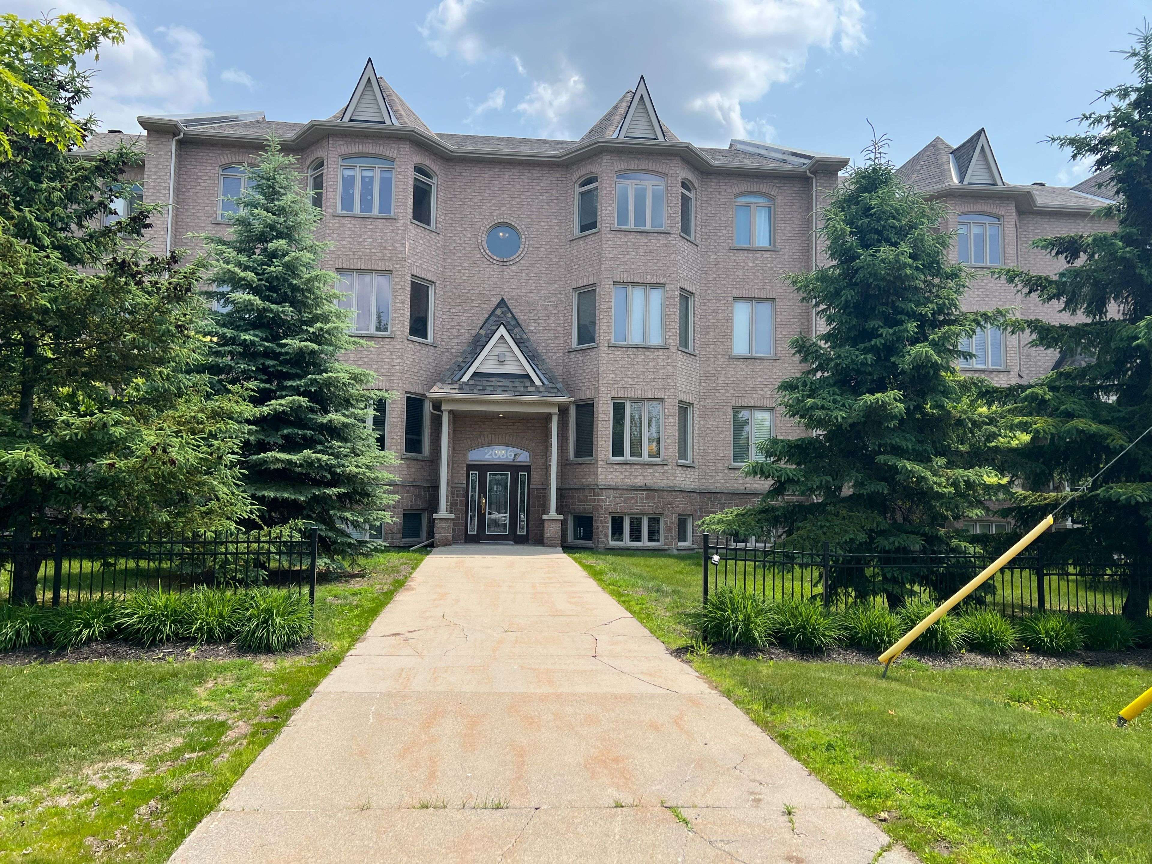 2086 Valin ST #1, Orleans - Cumberland And Area, ON K4A 0B9