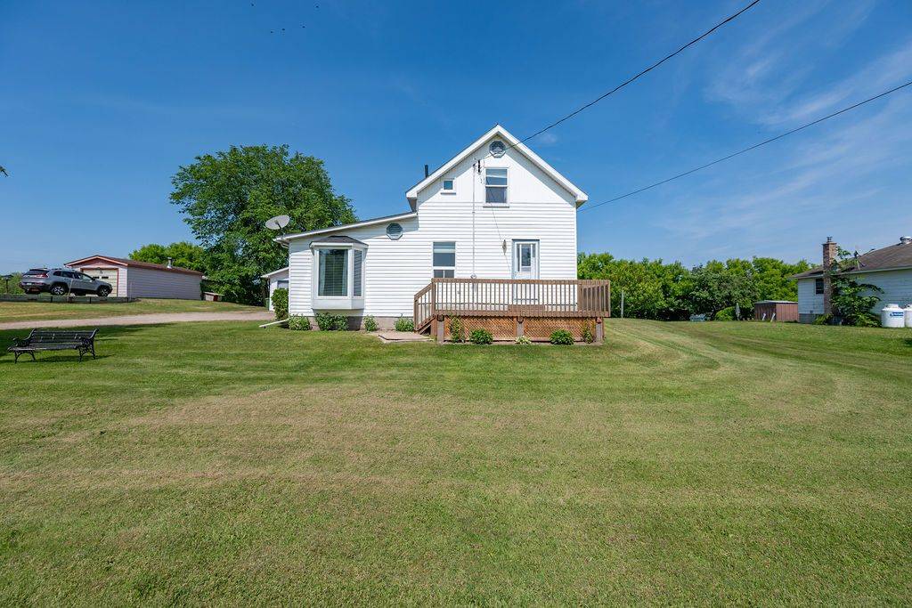 Laurentian Valley, ON K8A 6W2,46 Forest Park RD