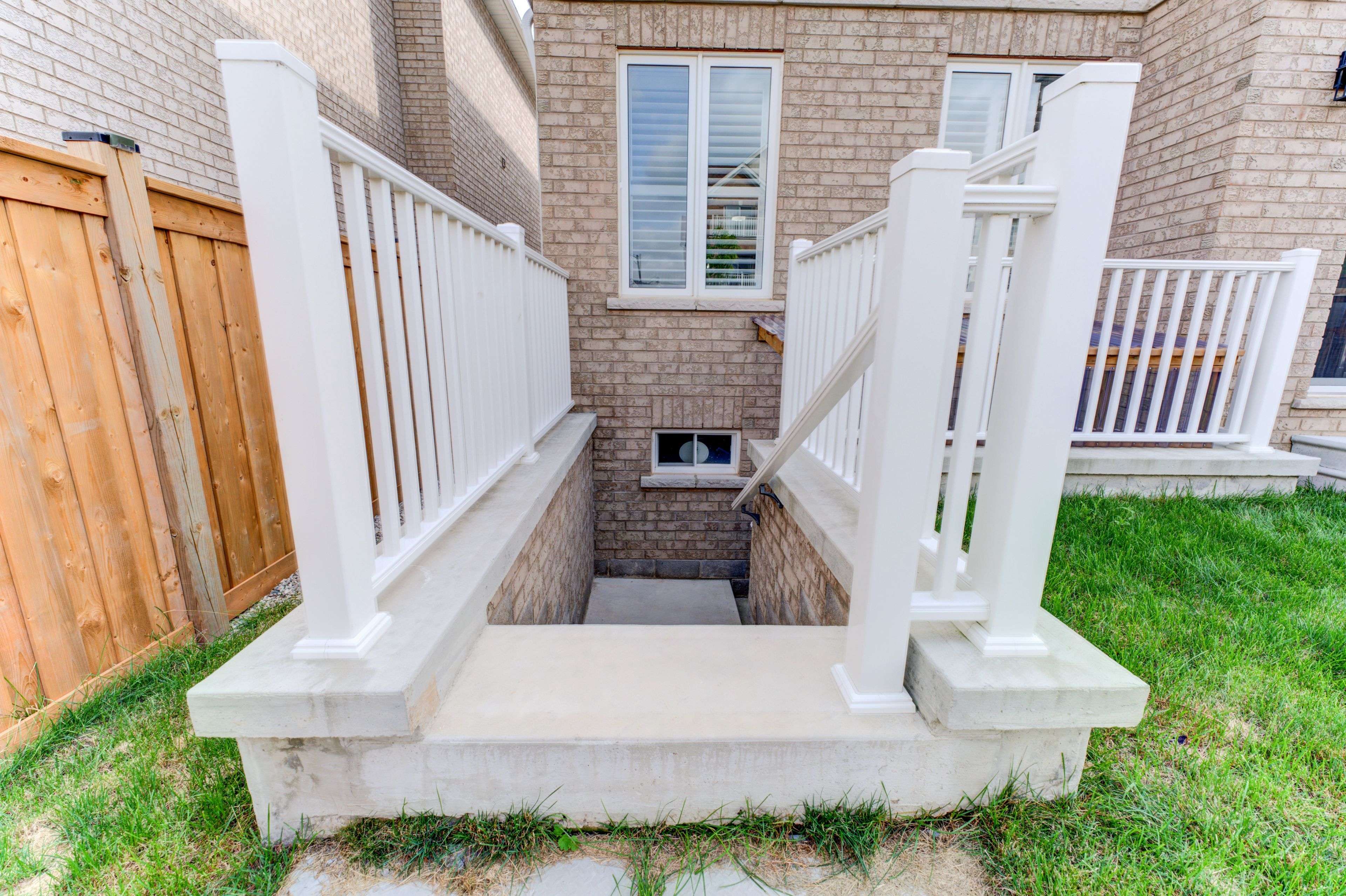 Brant, ON N3L 0H9,39 Drake AVE