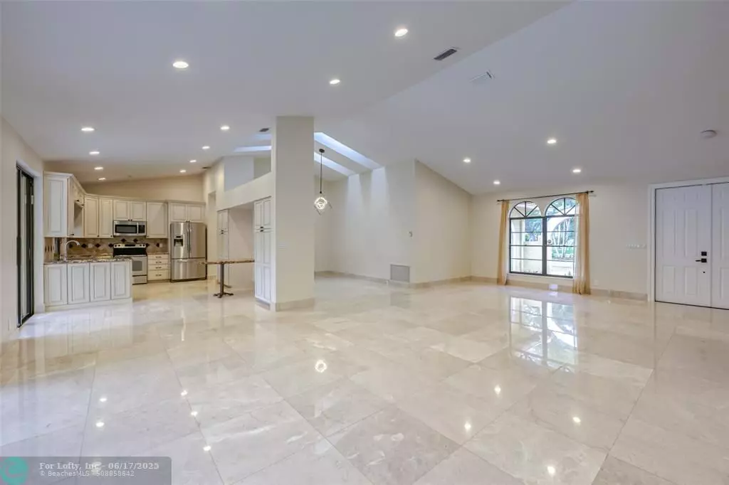 Boca Raton, FL 33434,4398 NW 26th Ave