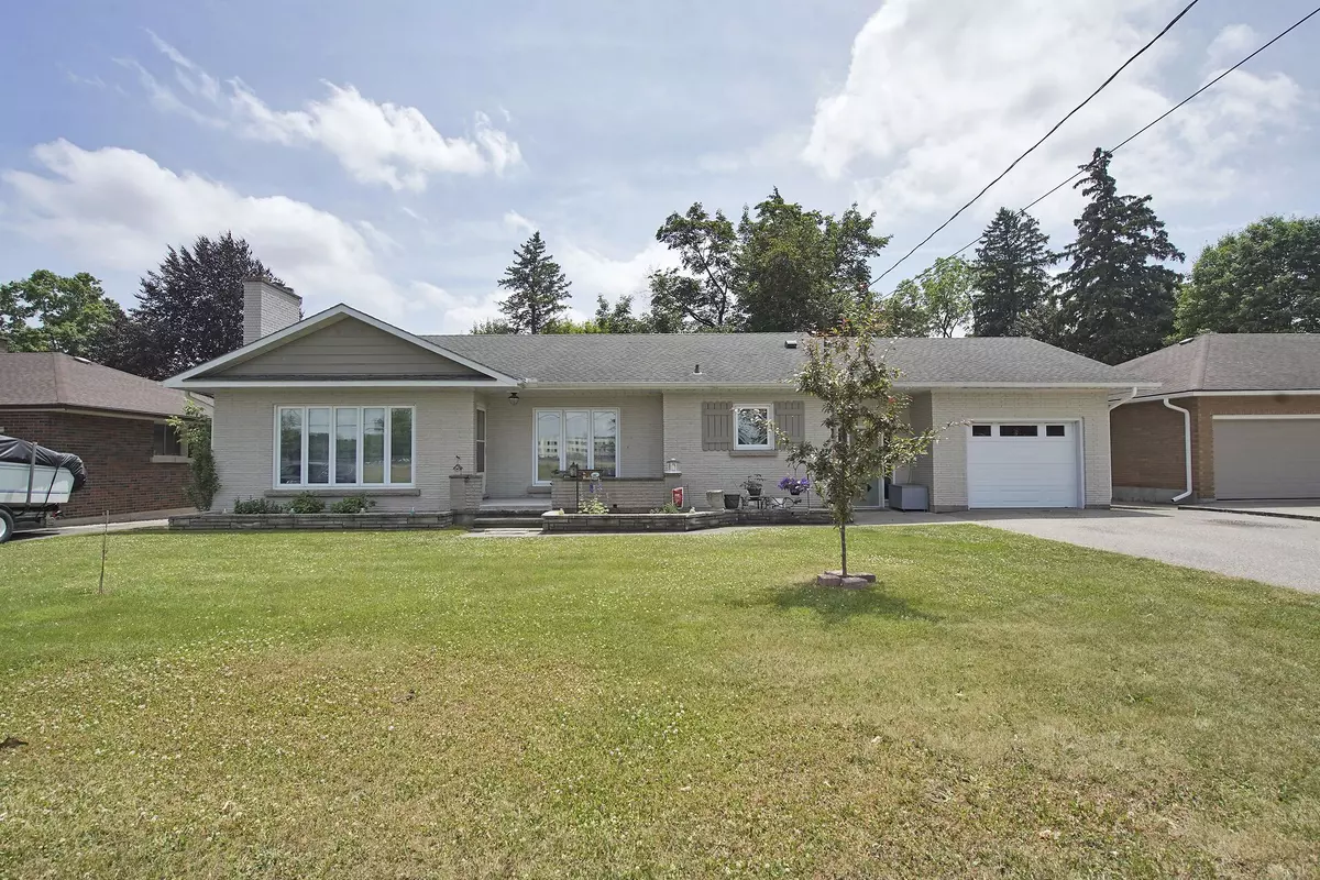 Tillsonburg, ON N4G 2A1,103 Brock ST E