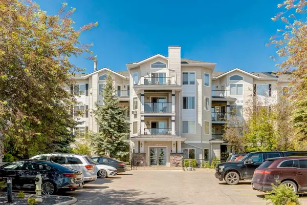 345 Rocky Vista PARK Northwest #404, Calgary, AB T3G 5K6