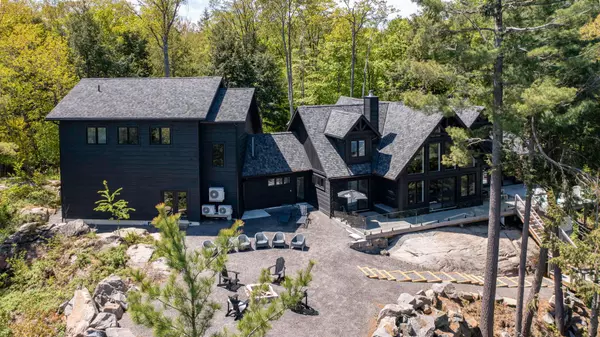 Muskoka Lakes, ON P0B 1J0,1211 Foreman RD #44